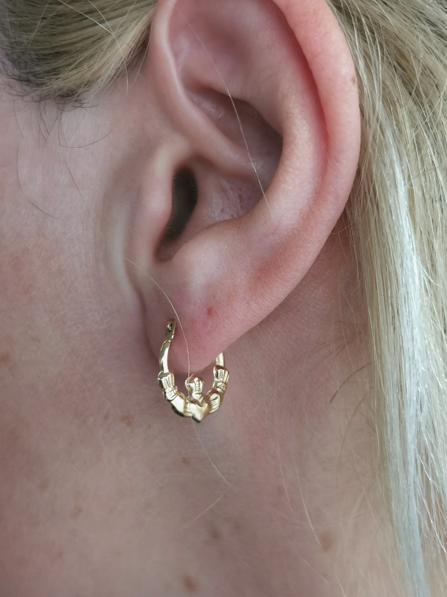 Estate 14k Yellow Gold Tiny Claddagh Hoop Earrings