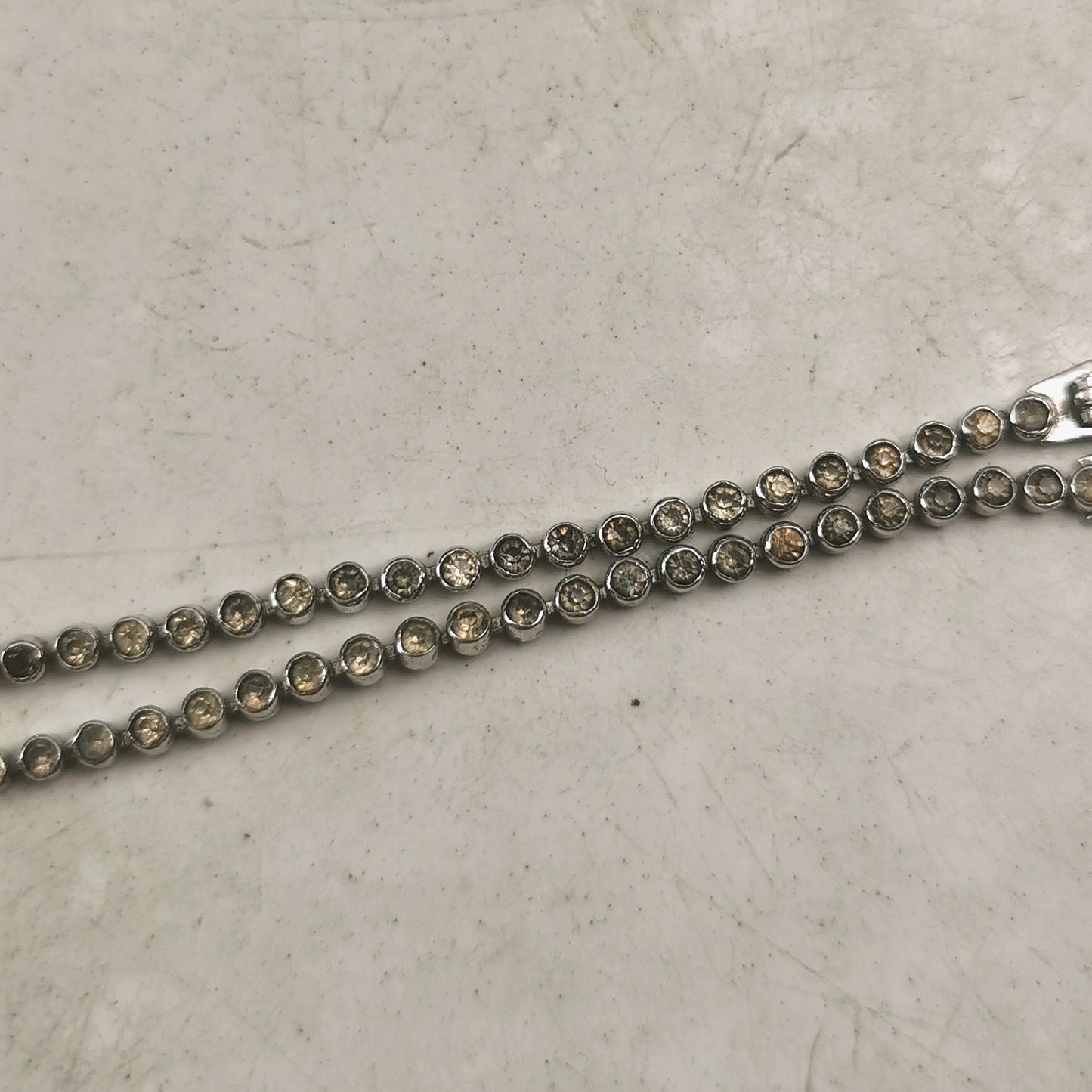 Vintage Pot Metal Rhinestone Collar Line Necklace