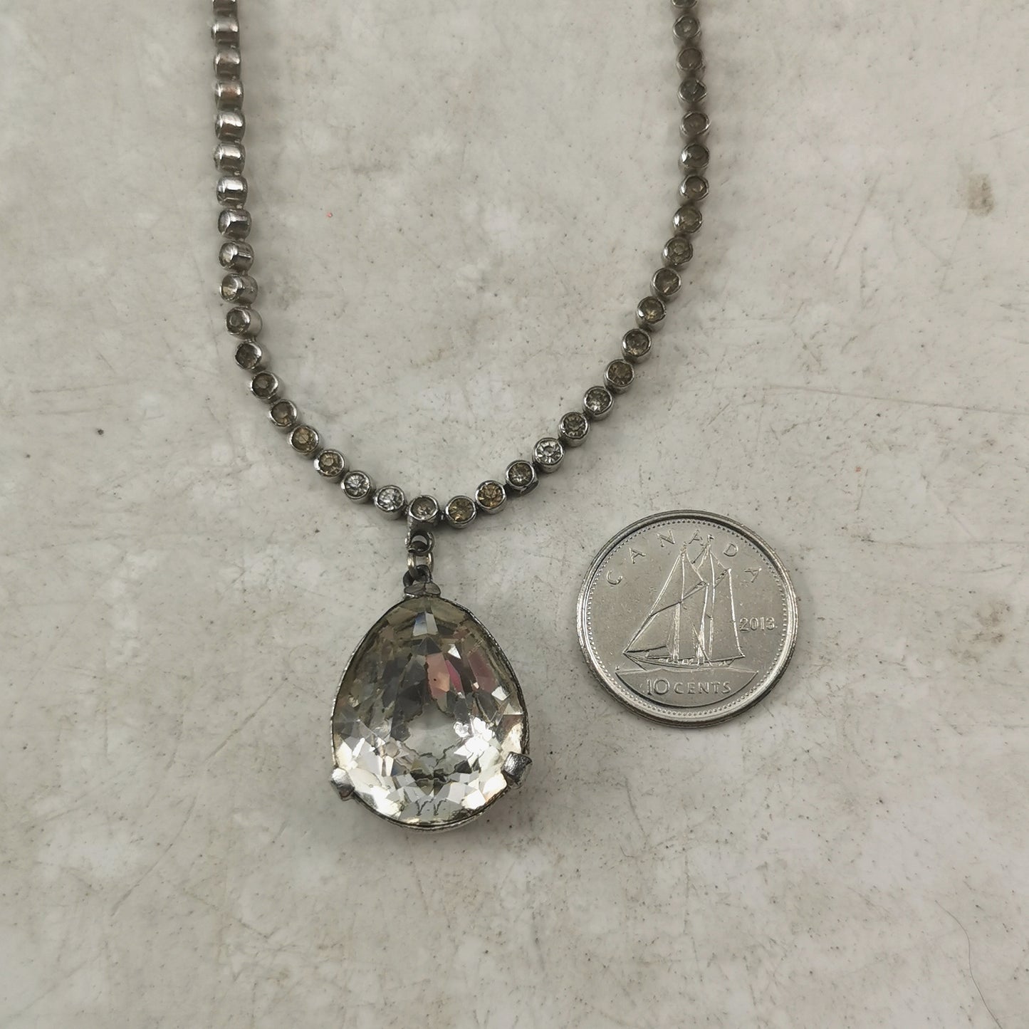Vintage Pot Metal Rhinestone Collar Line Necklace