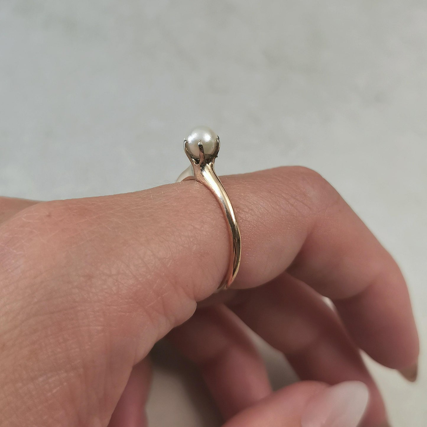 Antique Edwardian 14k Yellow Gold Pearl Solitaire Ring