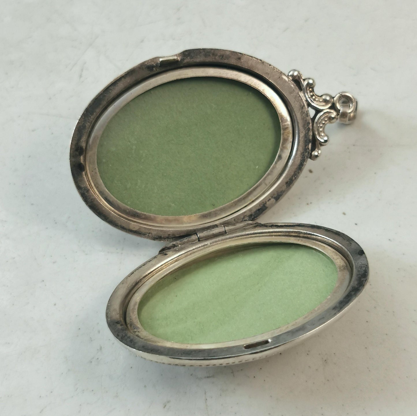 Vintage Large Sterling Silver Ornate Floral Locket