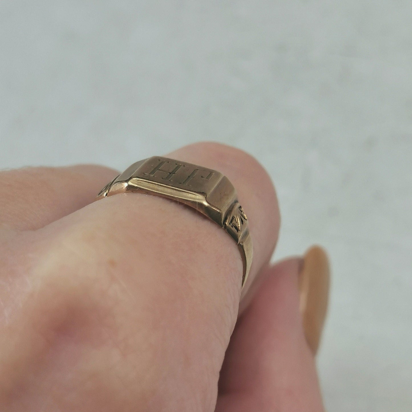 Art Deco 10k Yellow Gold H.P. Signet Ring