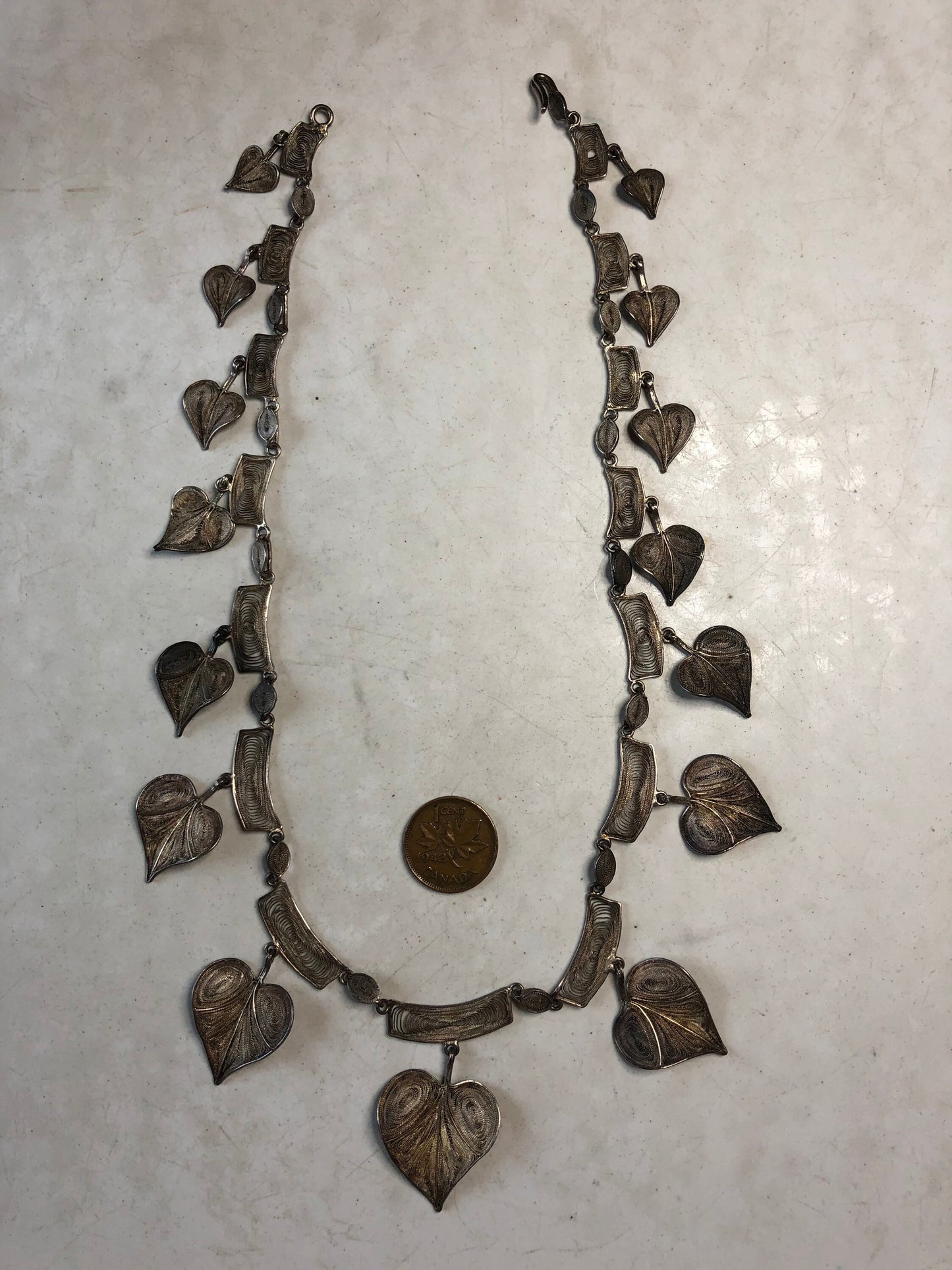 Vintage 800 Silver Filigree Leaf Collar Necklace