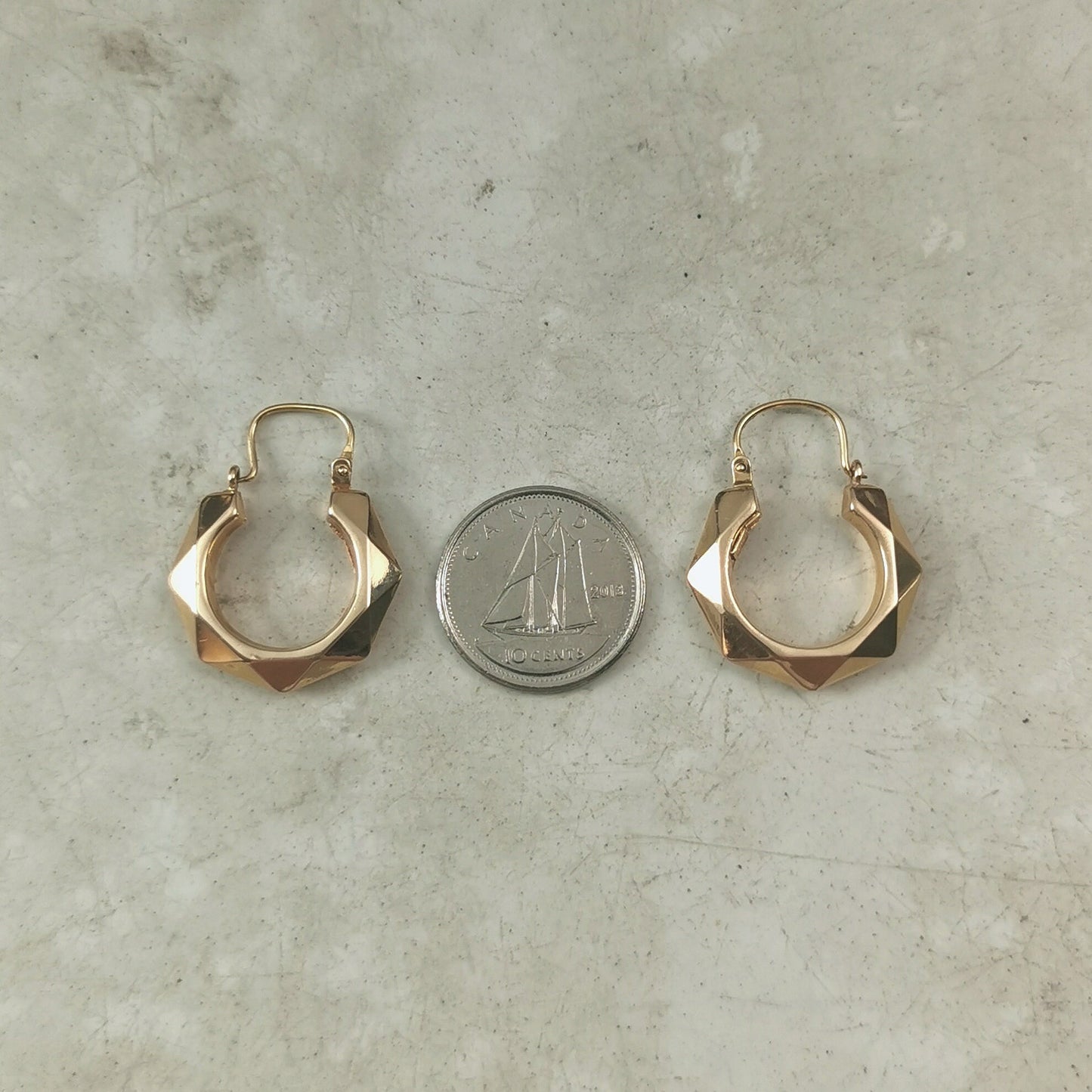 Vintage 10k Yellow Gold Faceted Hoop Earrings