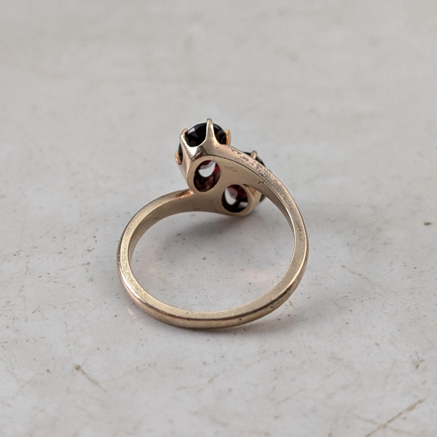 Art Deco 10k Yellow Gold Toi & Moi Garnet Ring