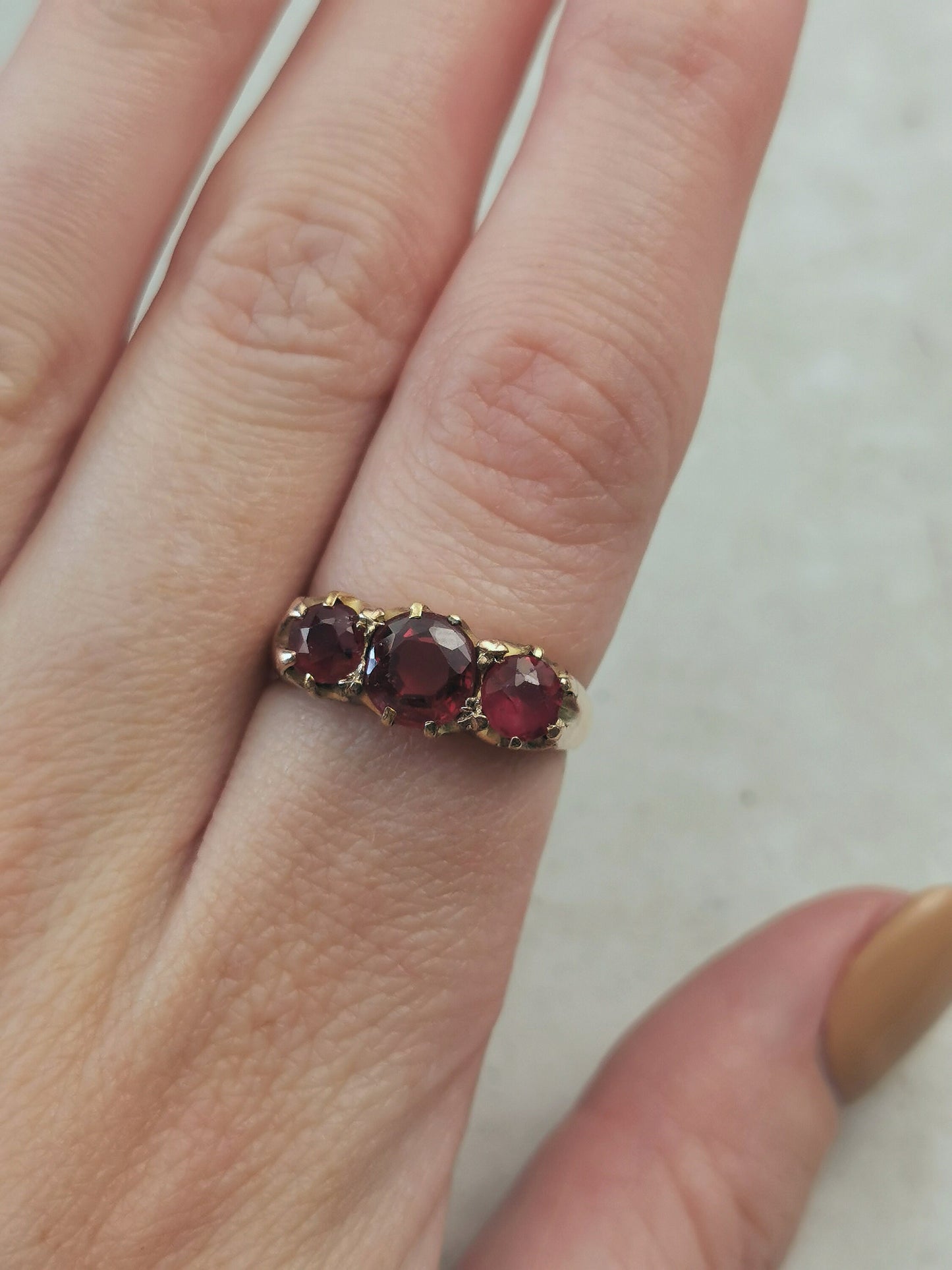 Antique Victorian 9ct Yellow Gold Synthetic Ruby 3 Stone Ring