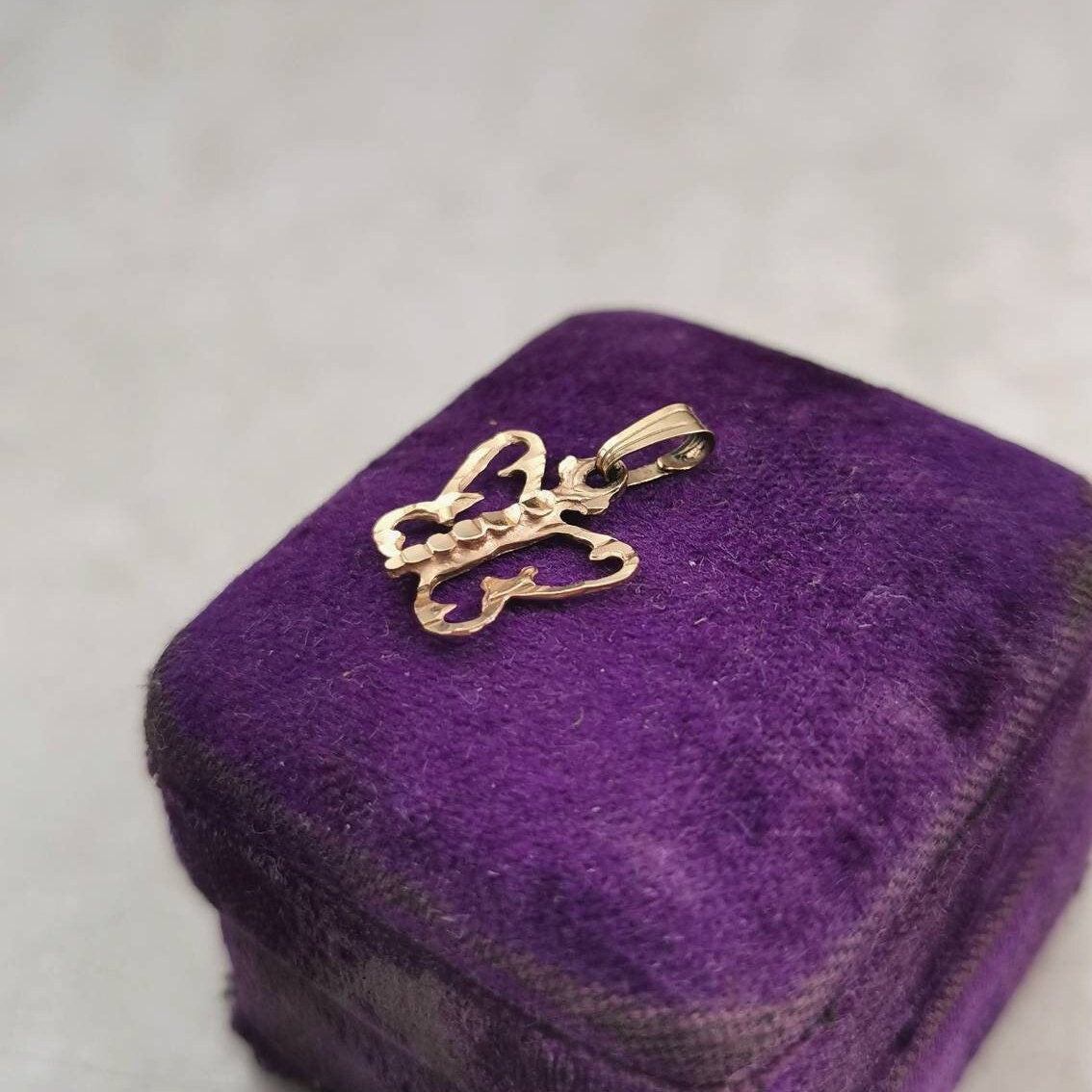 Vintage 10k Yellow Gold Diamond Cut Butterfly Pendant