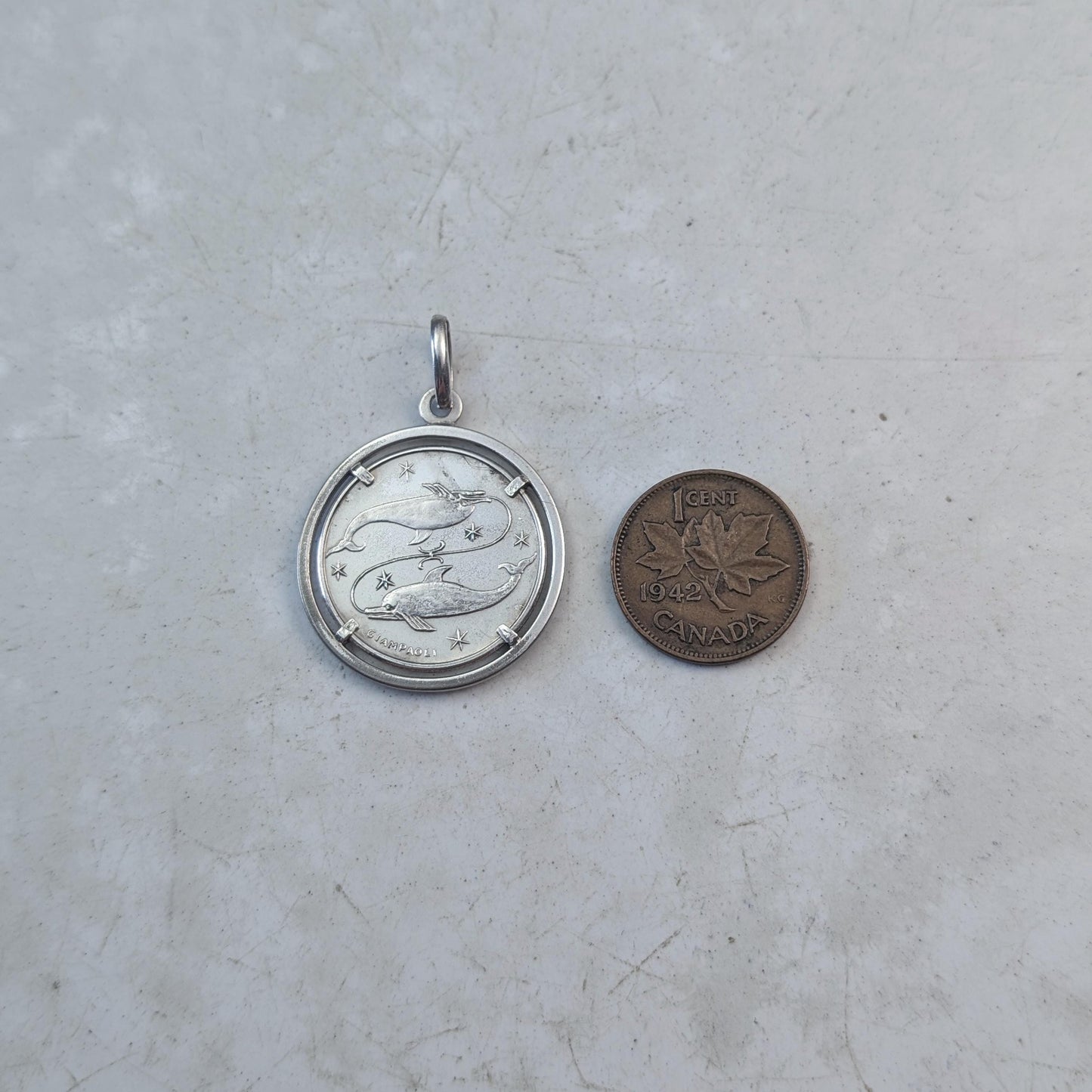 Vintage UNOAERRE Sterling Silver Pisces Giampaoli Zodiac Coin Pendant