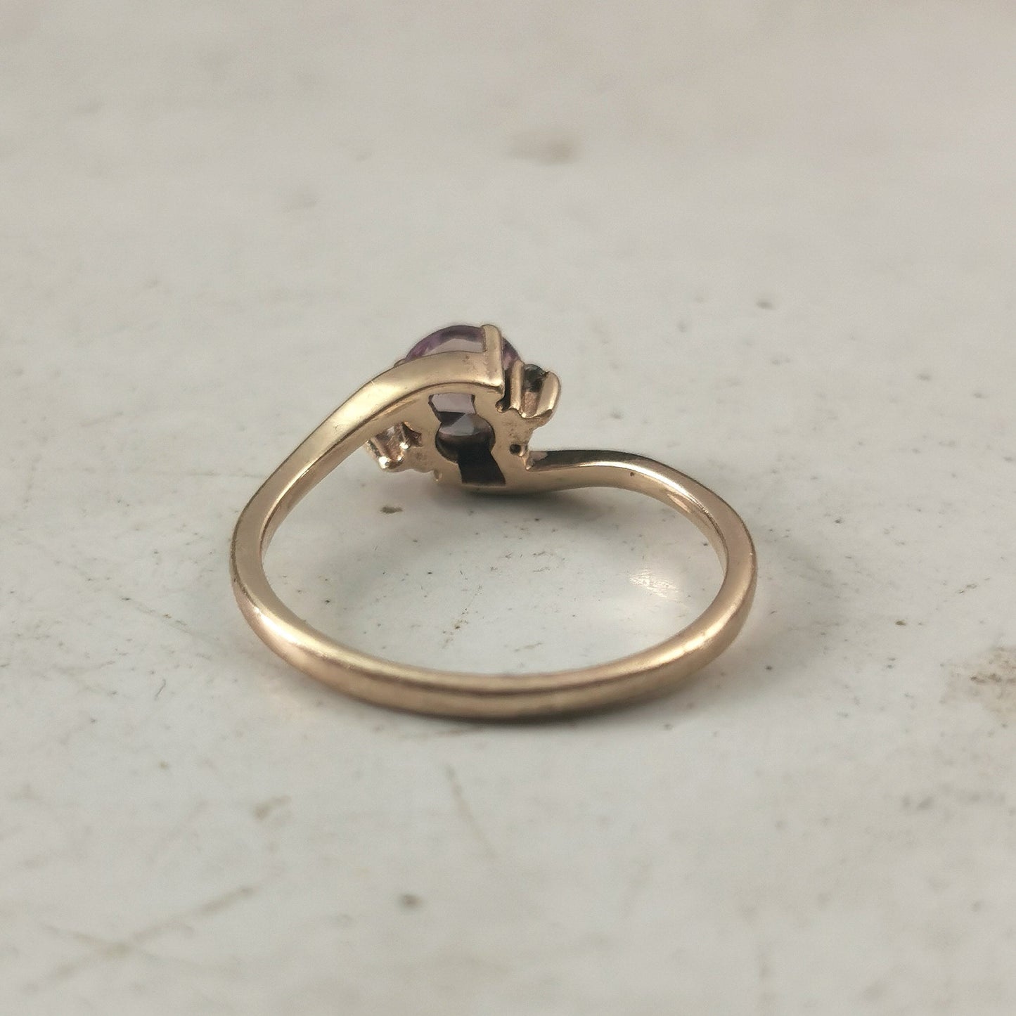Estate 10k Yellow Gold Colour Change Synthetic Sapphire Ring - June Birthstone