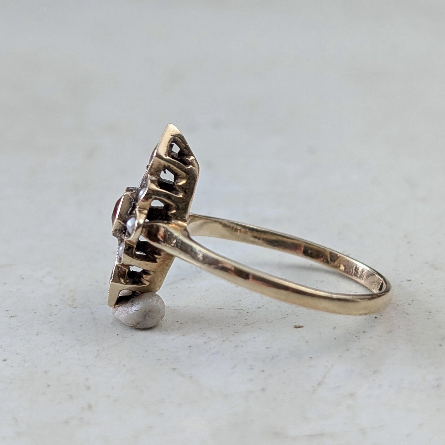 Art Deco 10k Yellow Gold Garnet and Seed Pearl Ring