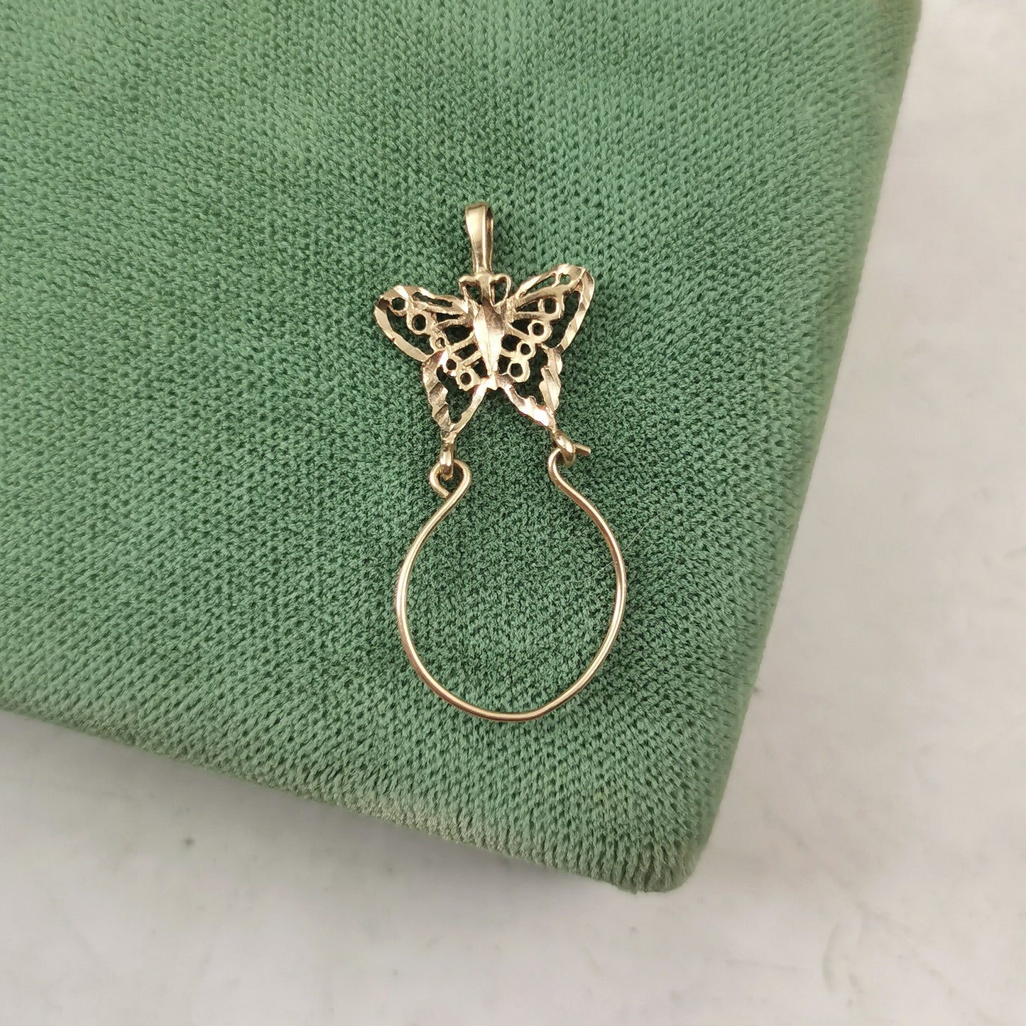 Estate 10k Yellow Gold Diamond Cut Butterfly Charm Holder Pendant