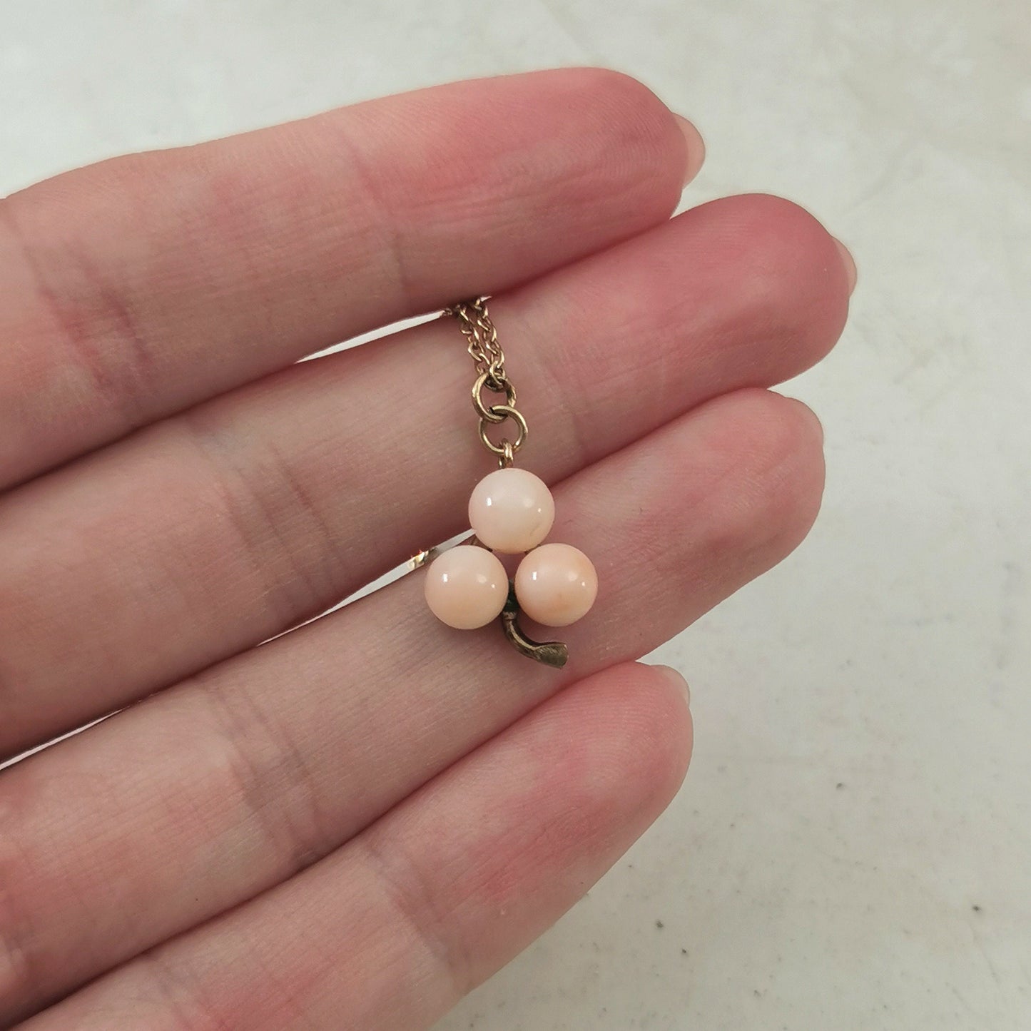 Early Krementz 12k Gold Filled Genuine Coral Trefoil Pendant Necklace