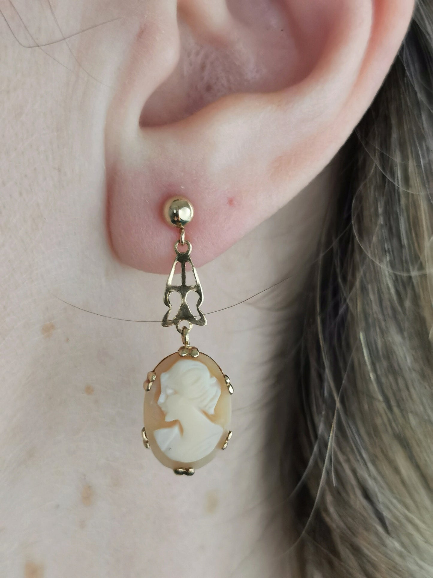 Vintage 10k/9ct Yellow Gold Cameo Filigree Drop Earrings