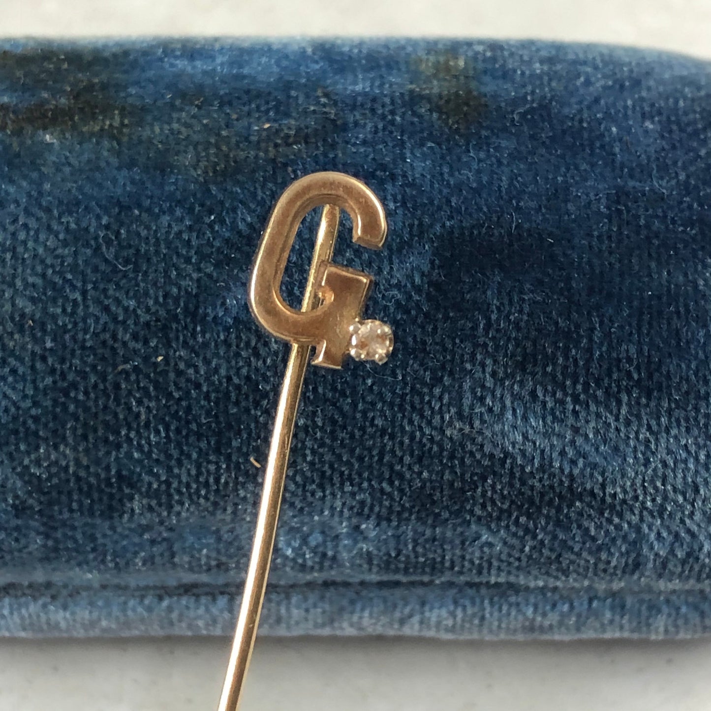 Estate Initial G Stick Pin - 10k Yellow Gold Diamond Pin