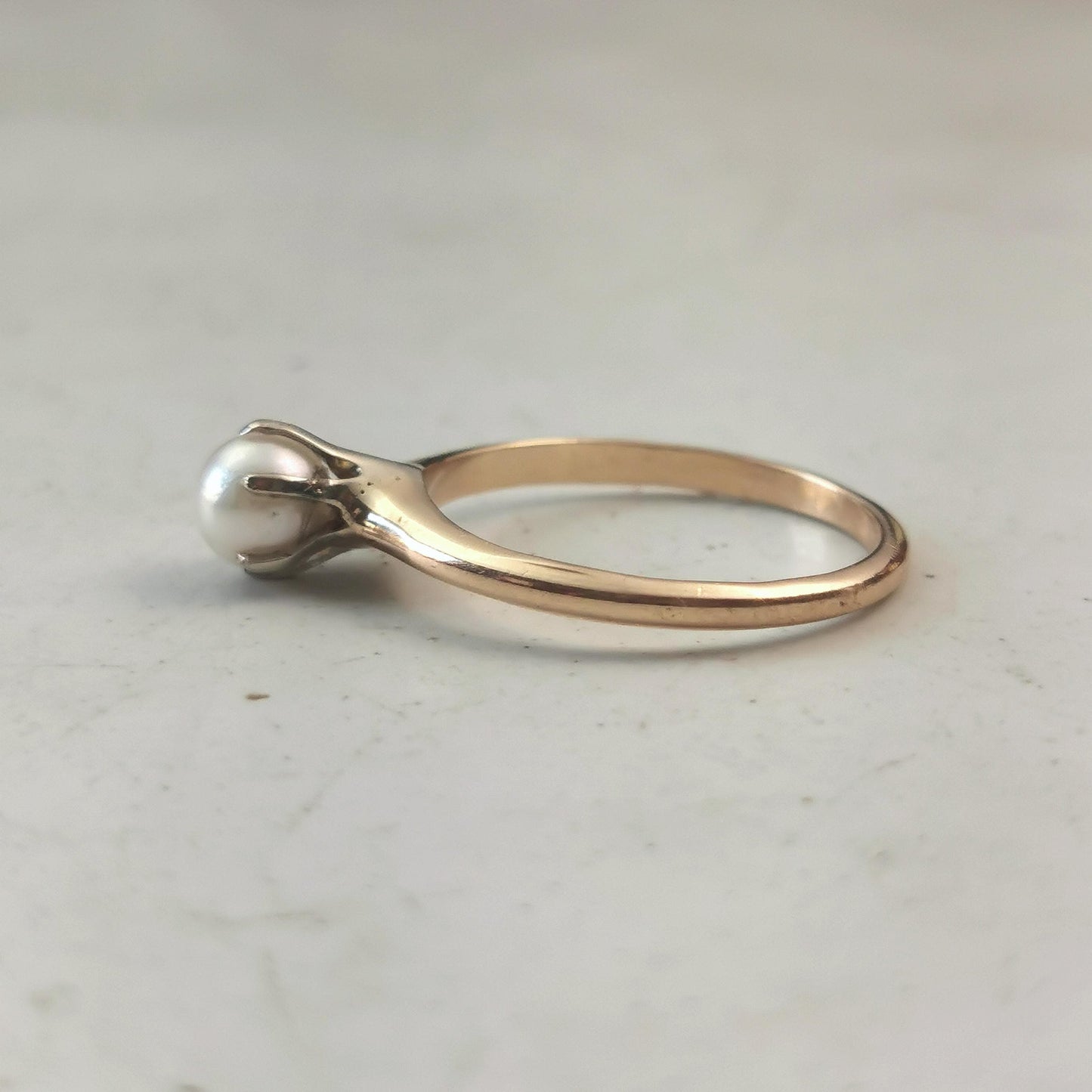 Antique Edwardian 14k Yellow Gold Pearl Solitaire Ring