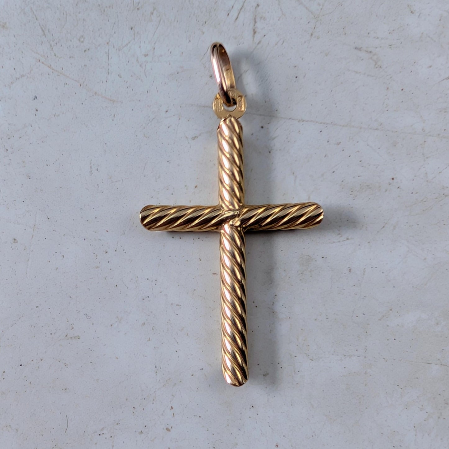 Estate Uno-A-Erre 10k Yellow Gold Twisted Cross Pendant
