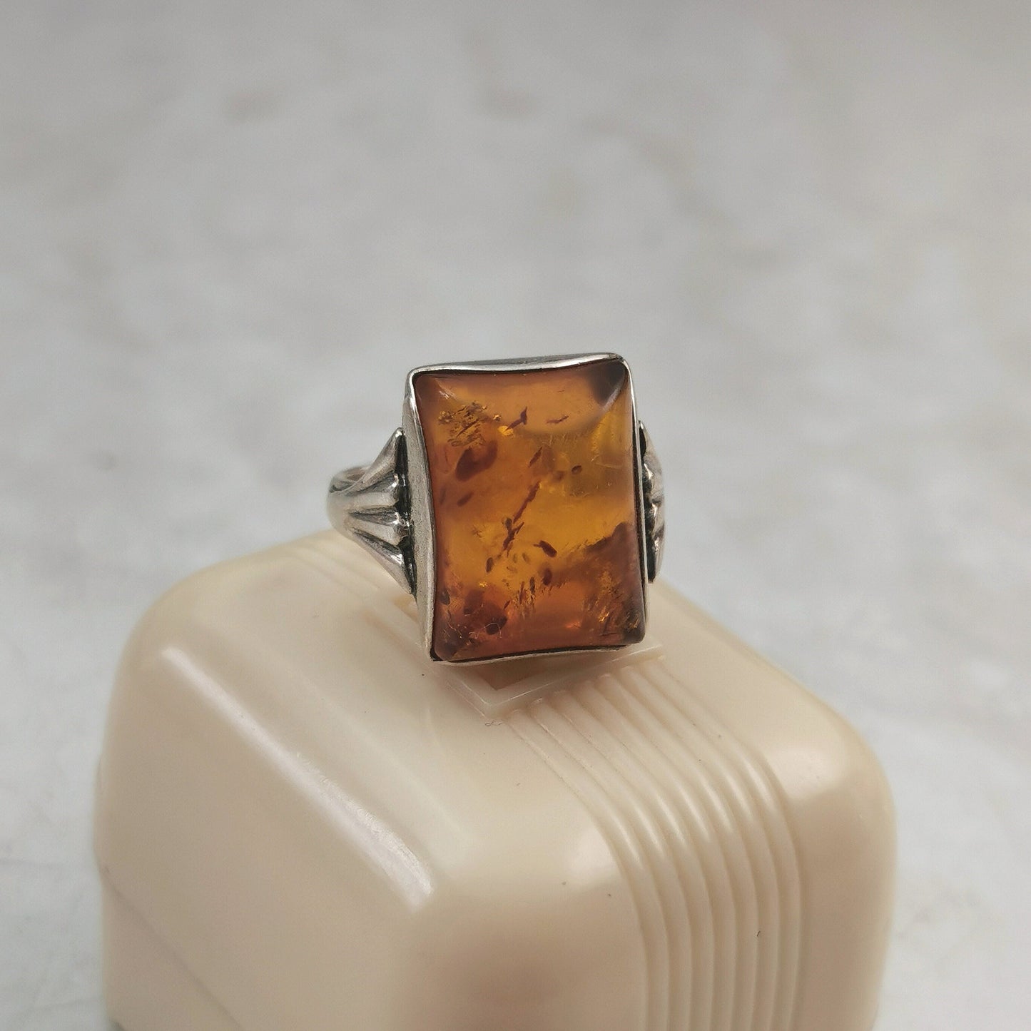 Vintage Sterling Silver Amber Signet Style Ring
