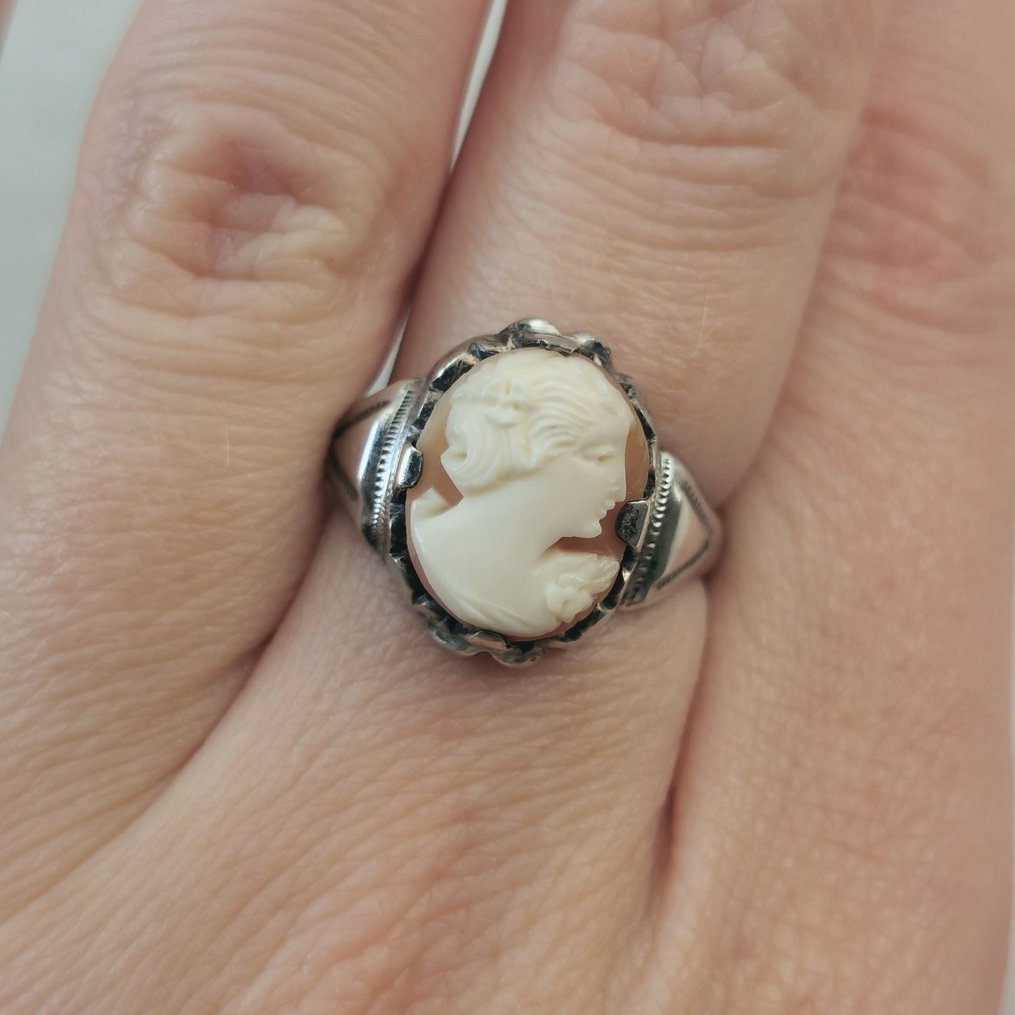 Vintage Sterling Silver Cameo Ring - Canadian Silver