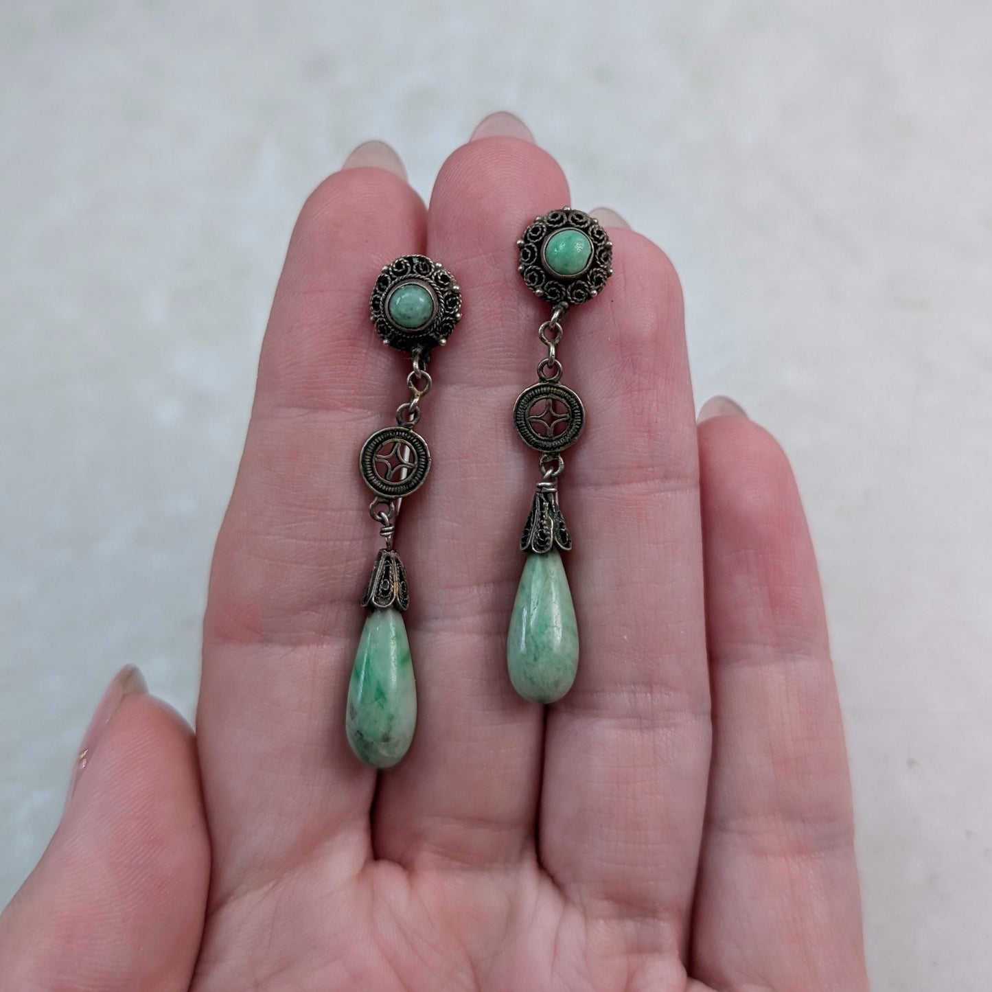 Vintage Chinese Export Jade Tear Drop Earrings - 14k Post Pierced Earrings - Gild Silver Filigree Dangle Stud Earrings