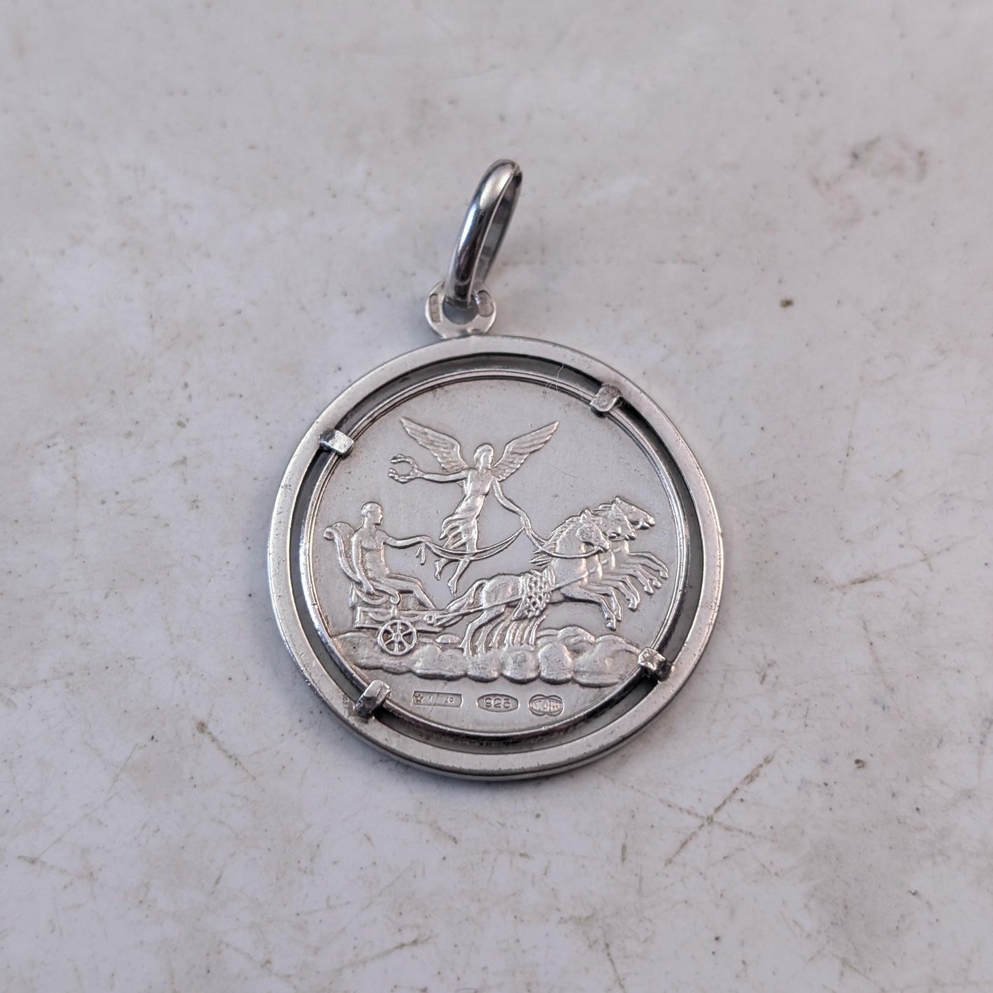 Vintage UNOAERRE Sterling Silver Pisces Giampaoli Zodiac Coin Pendant