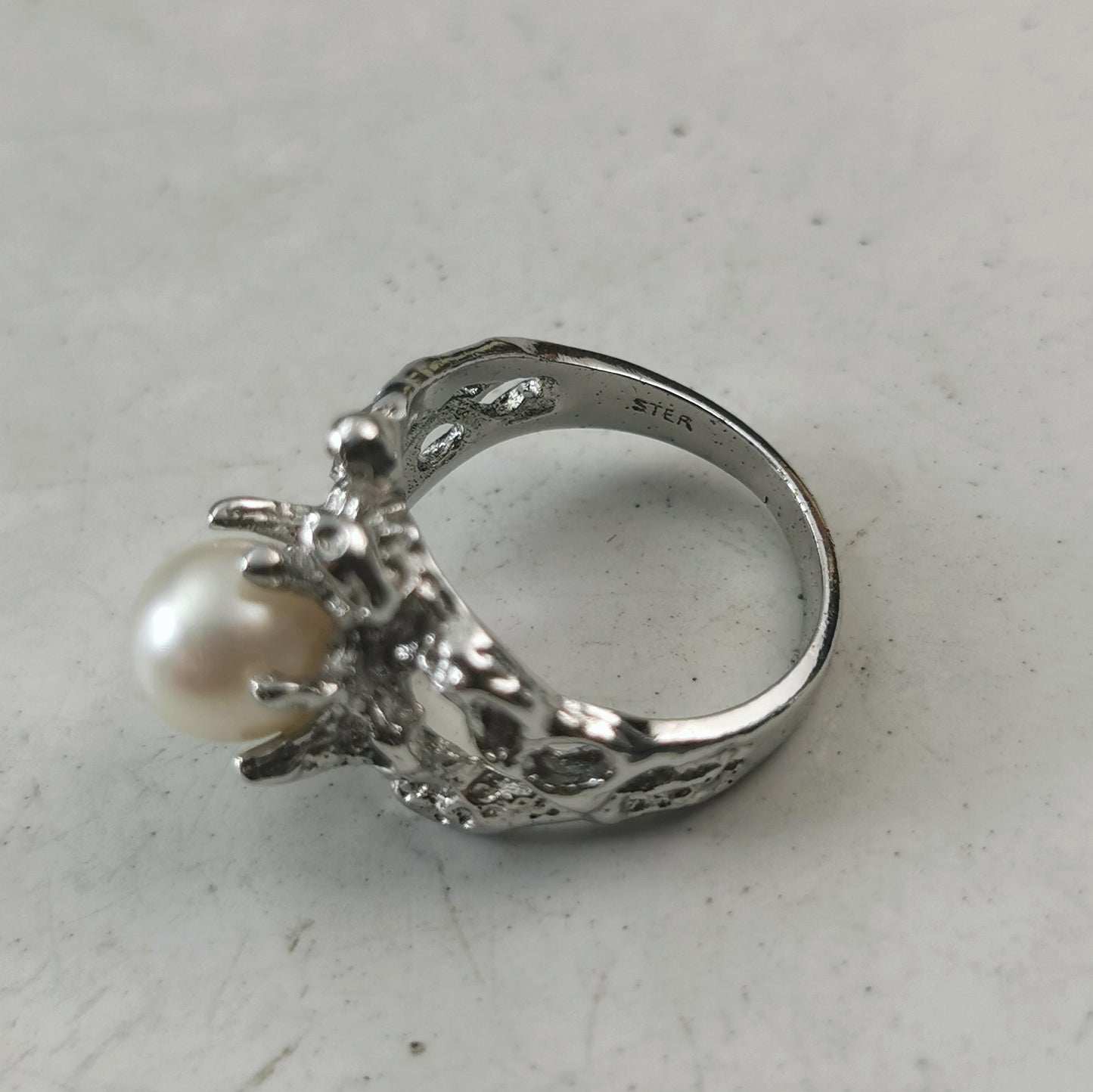 Vintage Mid-century Brutalist Sterling Silver Cultured Pearl Ring