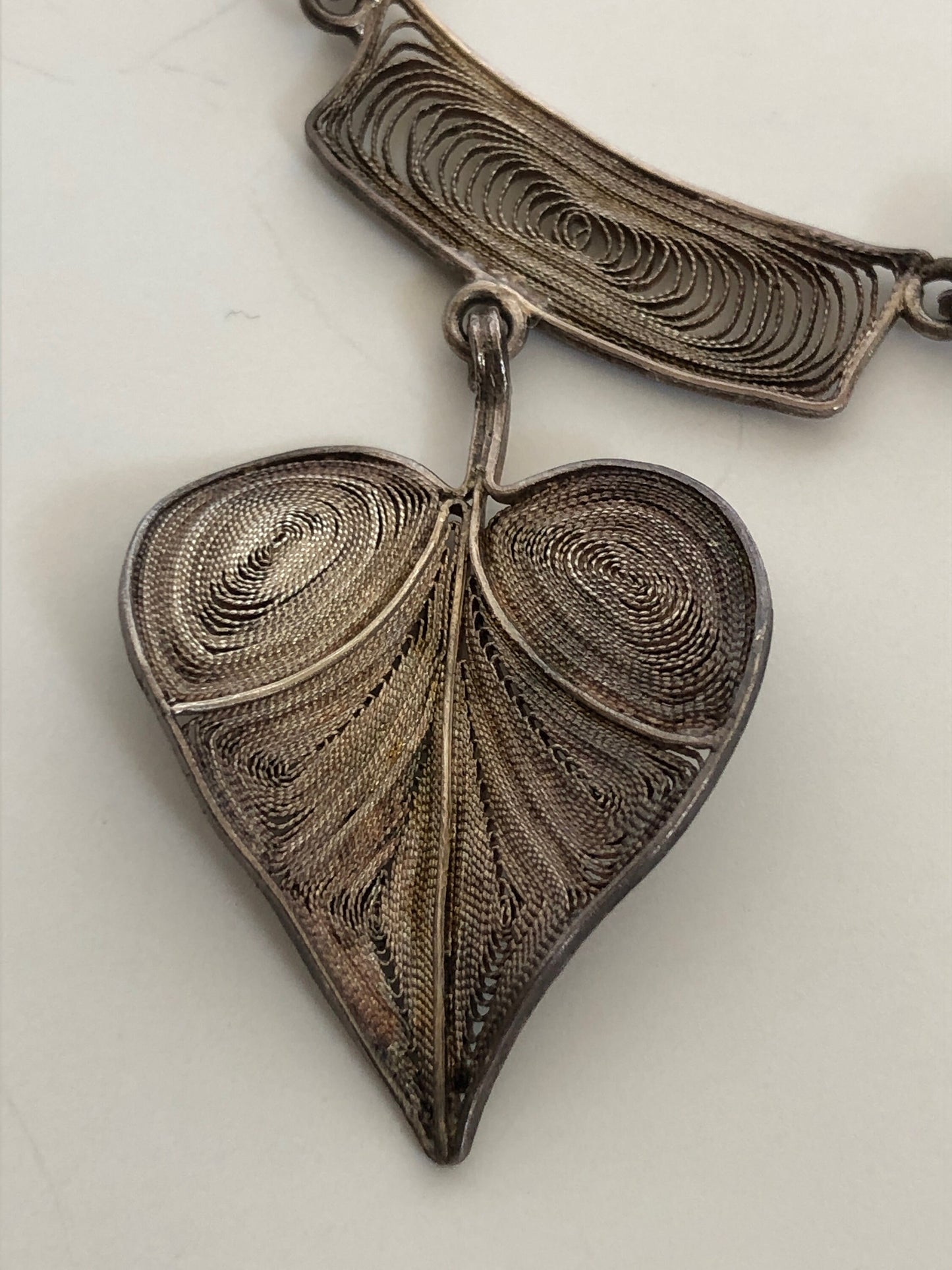 Vintage 800 Silver Filigree Leaf Collar Necklace