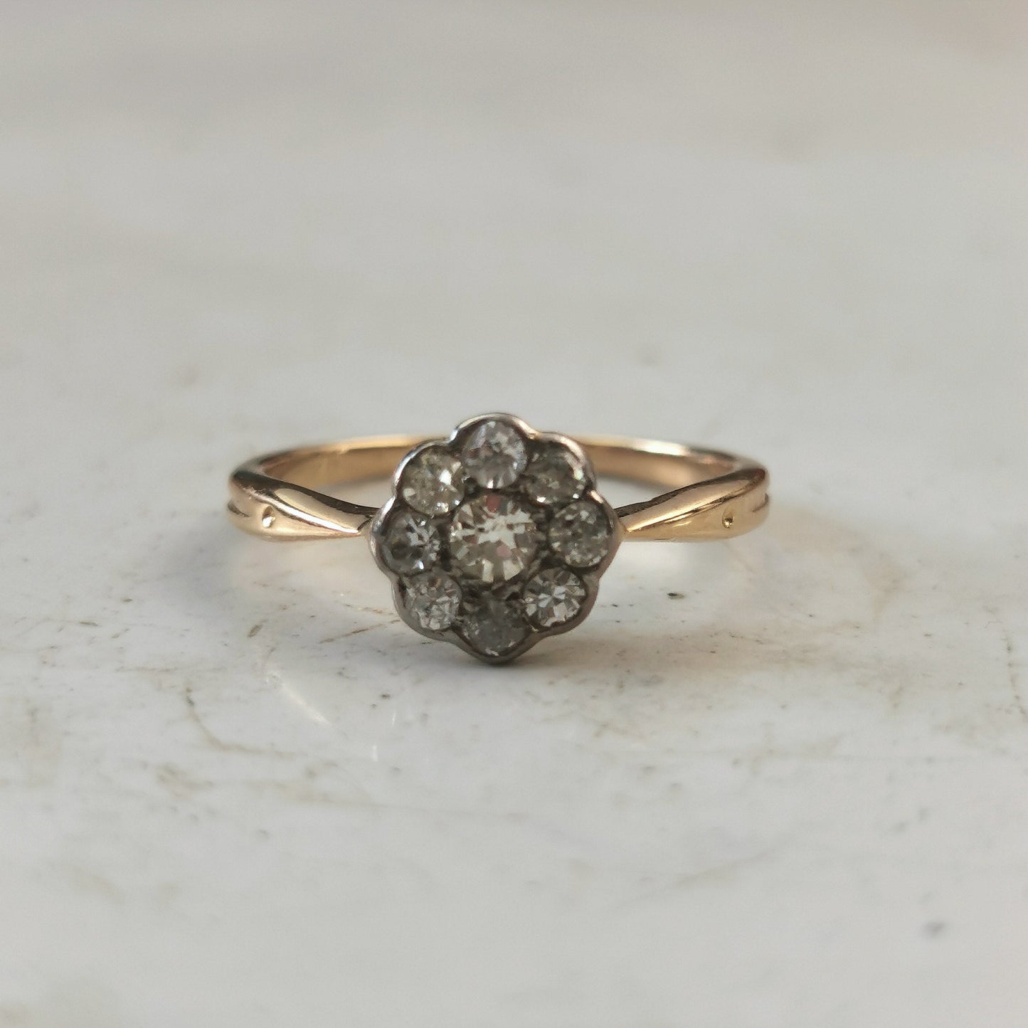 Edwardian 18k Yellow Gold Old Mine Cut Diamond Cluster Ring