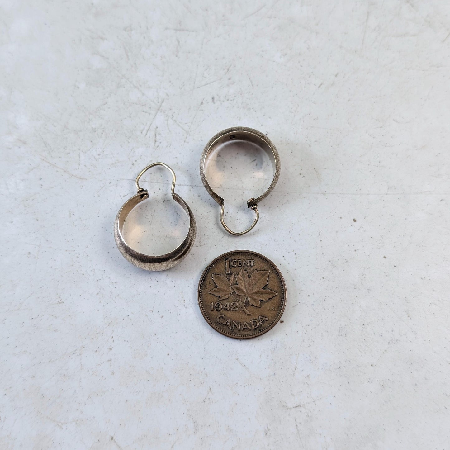 Vintage 10k Yellow Gold Satin Finish Dome Hoop Earrings