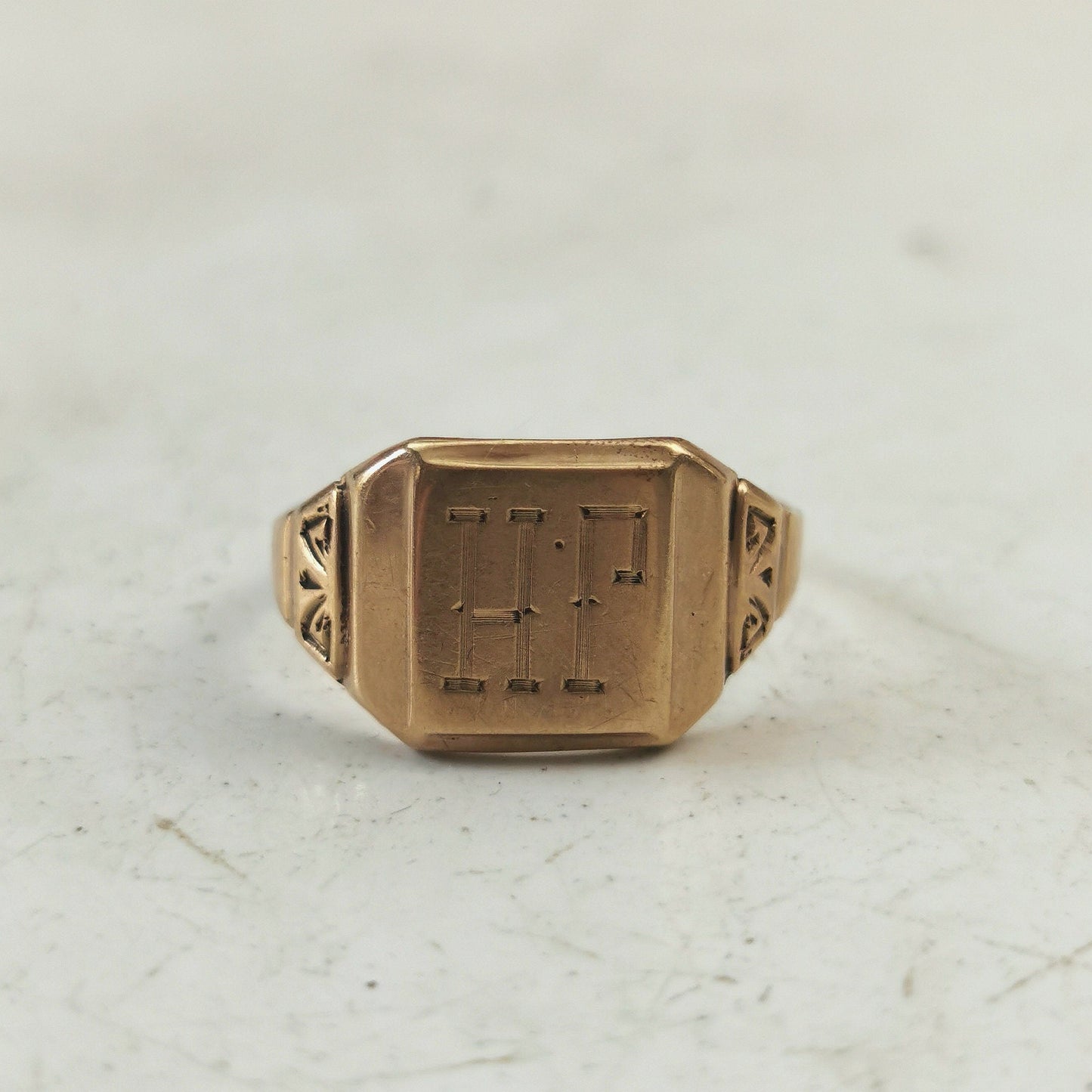Art Deco 10k Yellow Gold H.P. Signet Ring