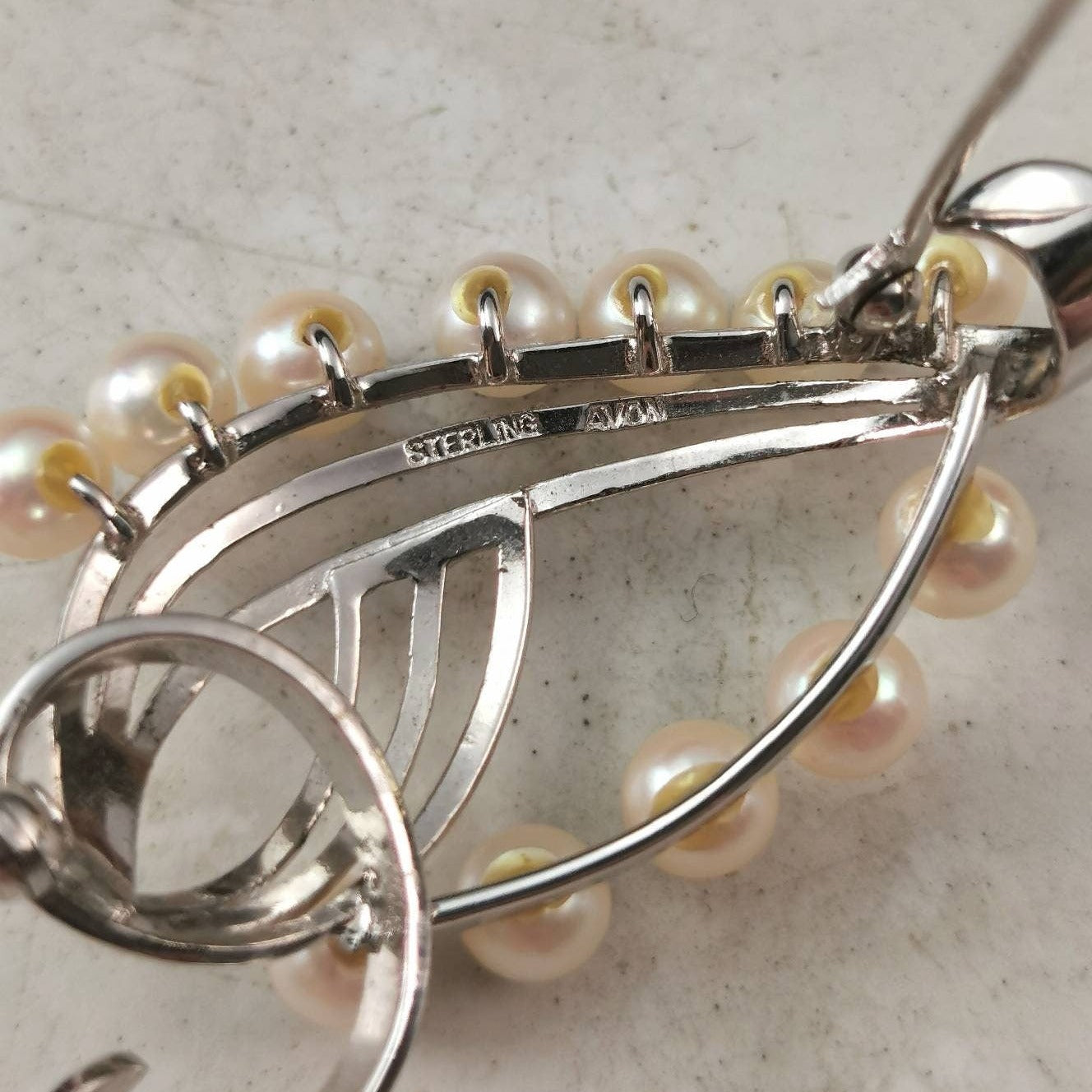 Vintage Mid-century Avon Sterling Silver Cultured Pearl Brooch
