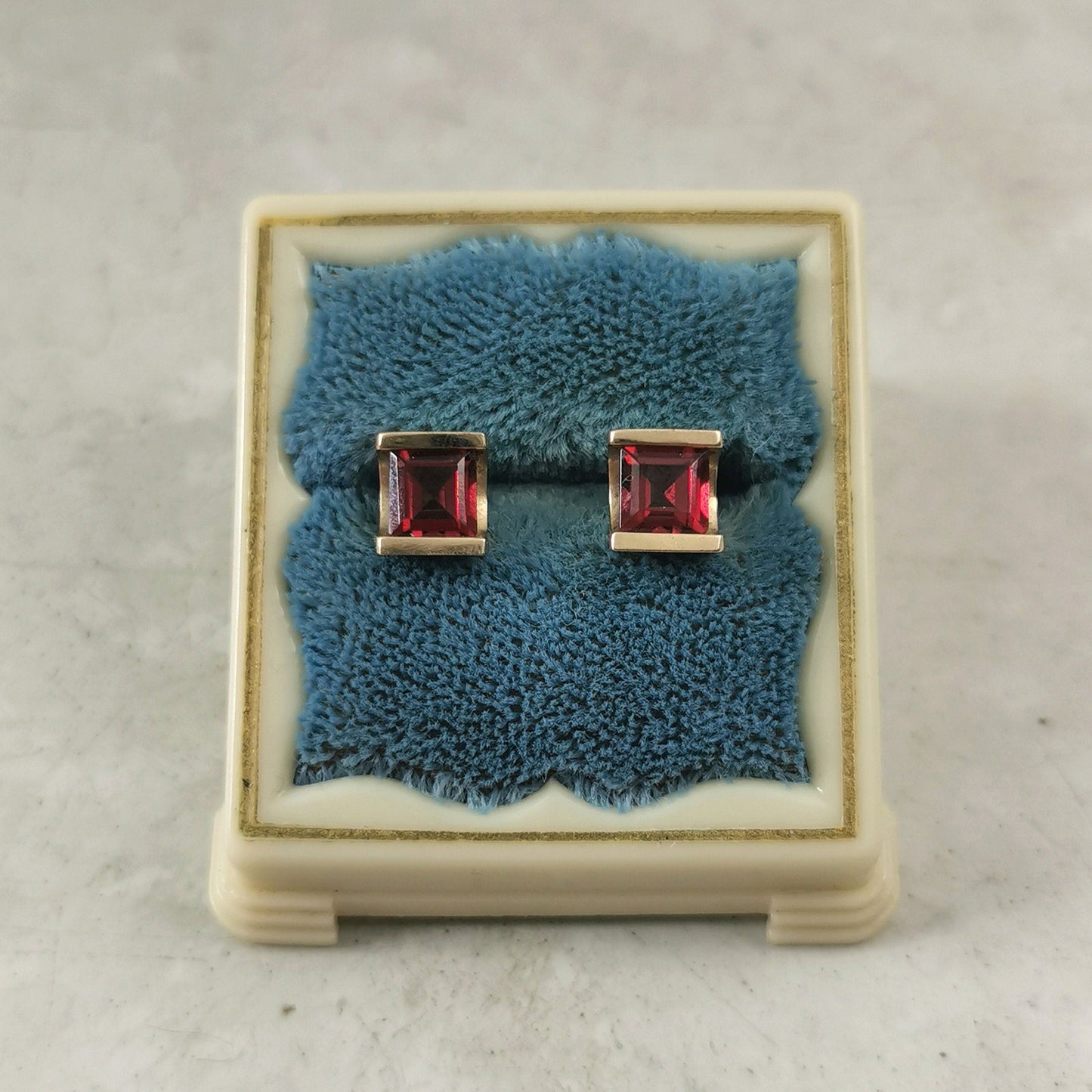 Estate 10k Yellow Gold Channel Set Princes Cut Garnet Stud Earrings