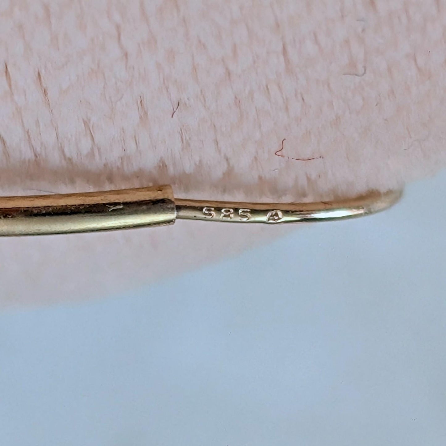 Vintage 14k Yellow Gold Suit of Cards Sleeper Hoops