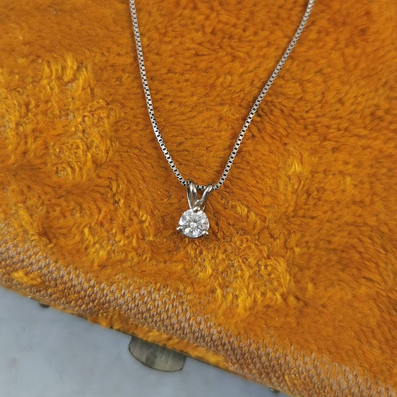 Estate Modern 0.15ct Diamond 14k White Gold Solitaire Necklace