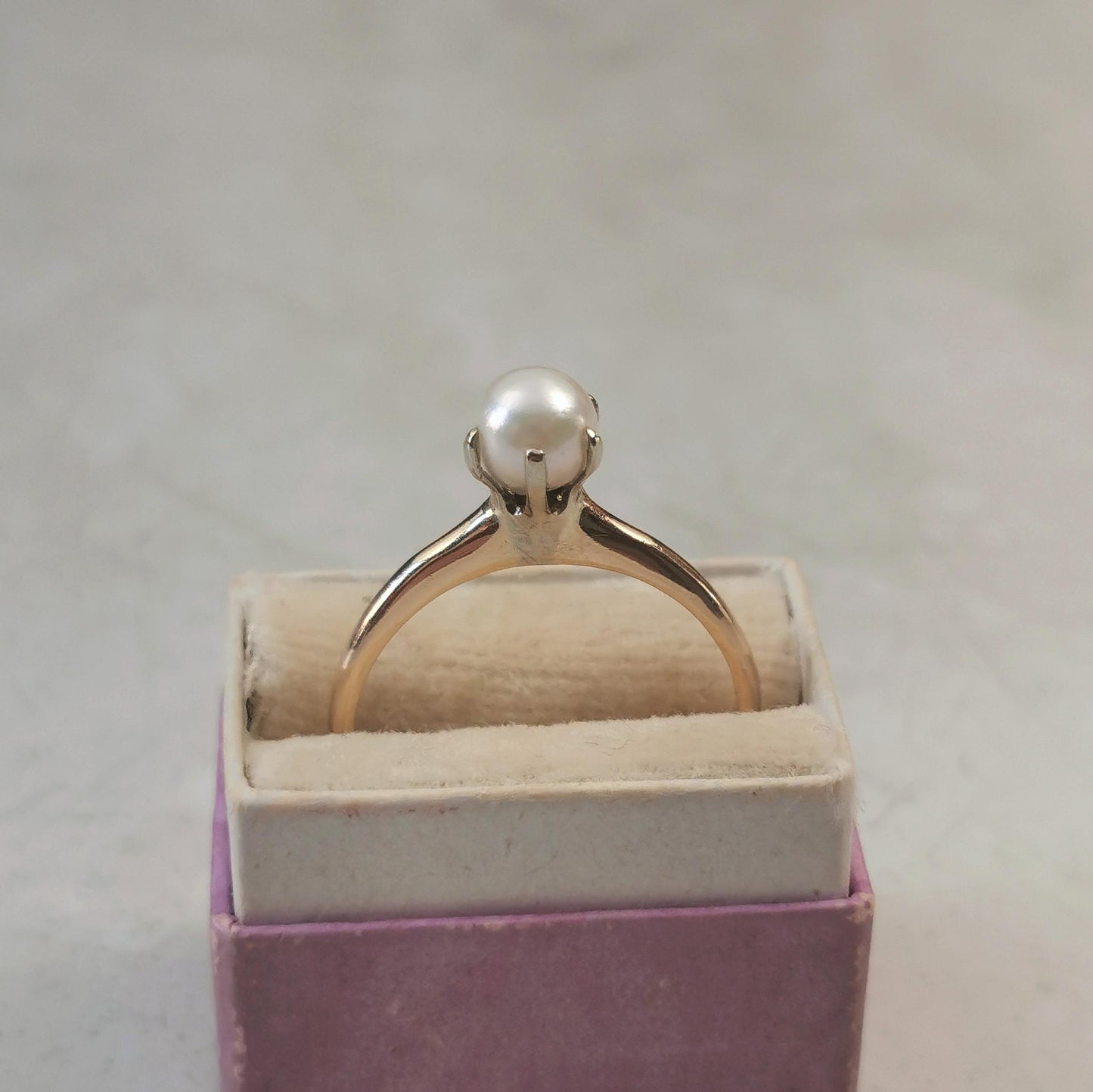Antique Edwardian 14k Yellow Gold Pearl Solitaire Ring
