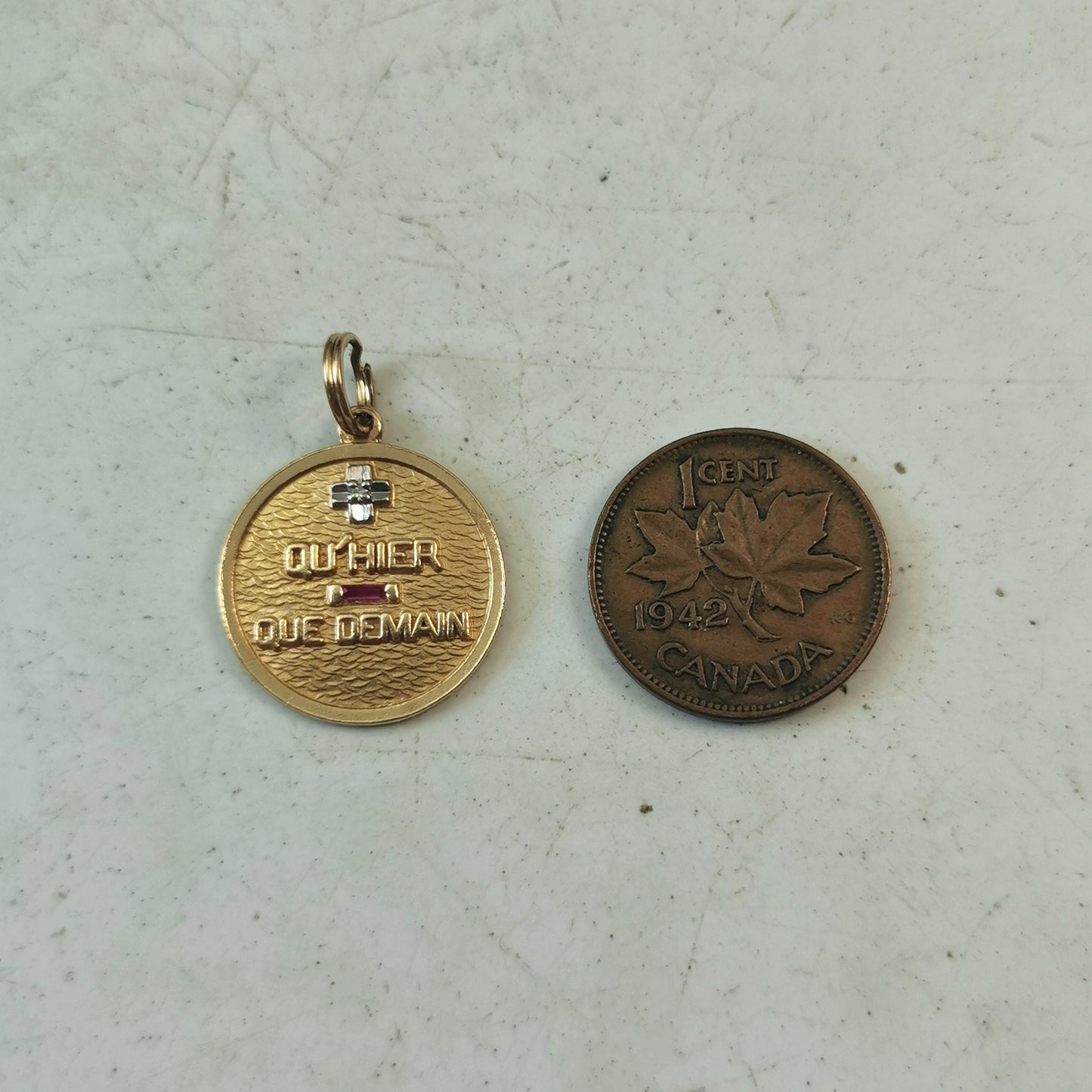 Vintage Mid-century 14k Yellow Gold Plus Qu'hier Moins Que Demain Charm