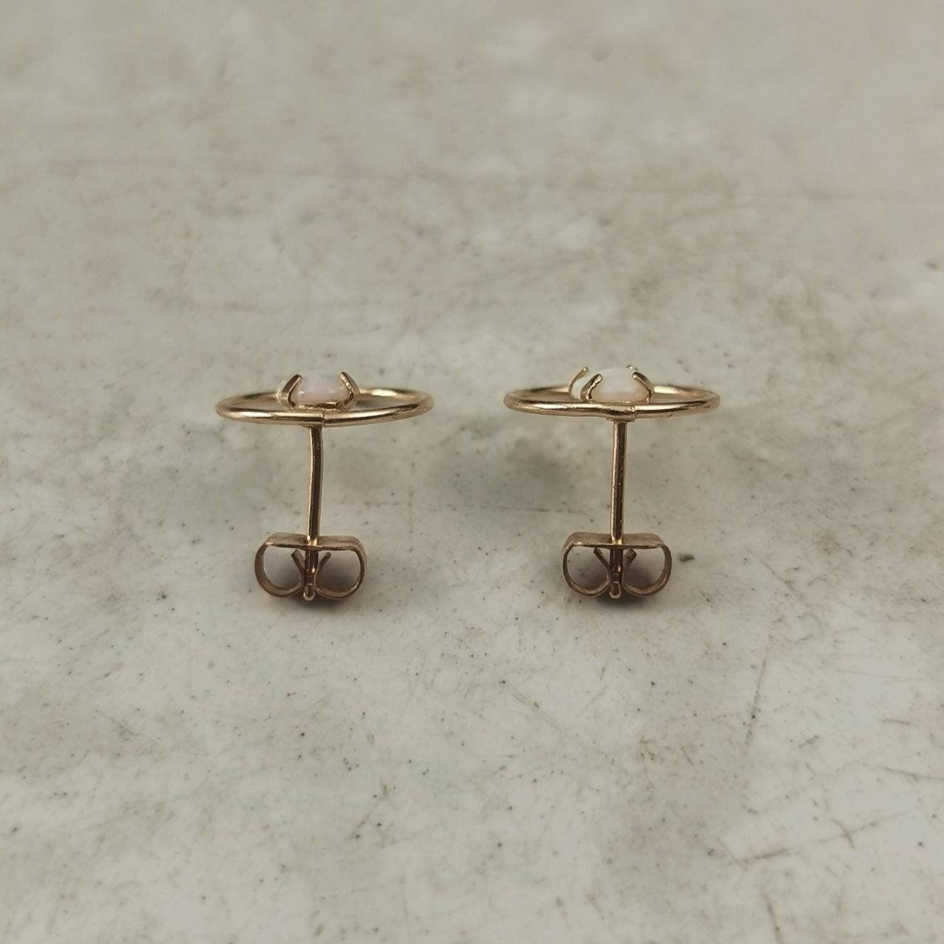 Vintage 14k Yellow Gold Genuine Opal Circle Studs