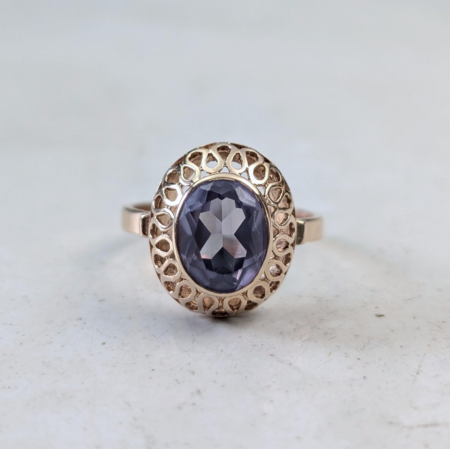 Vintage Polish 14k Yellow Gold Colour Change Alexandrite Ring