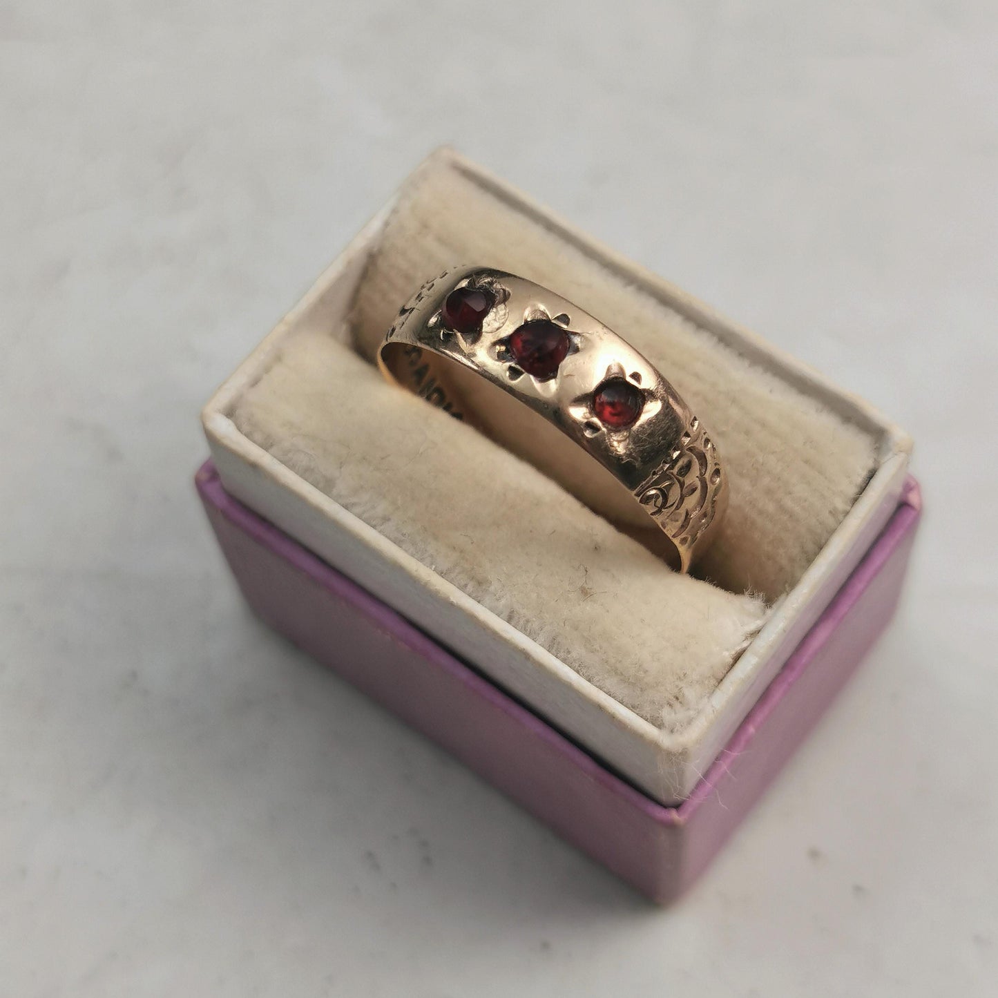 Victorian 10k Yellow Gold Bohemian Garnet Band