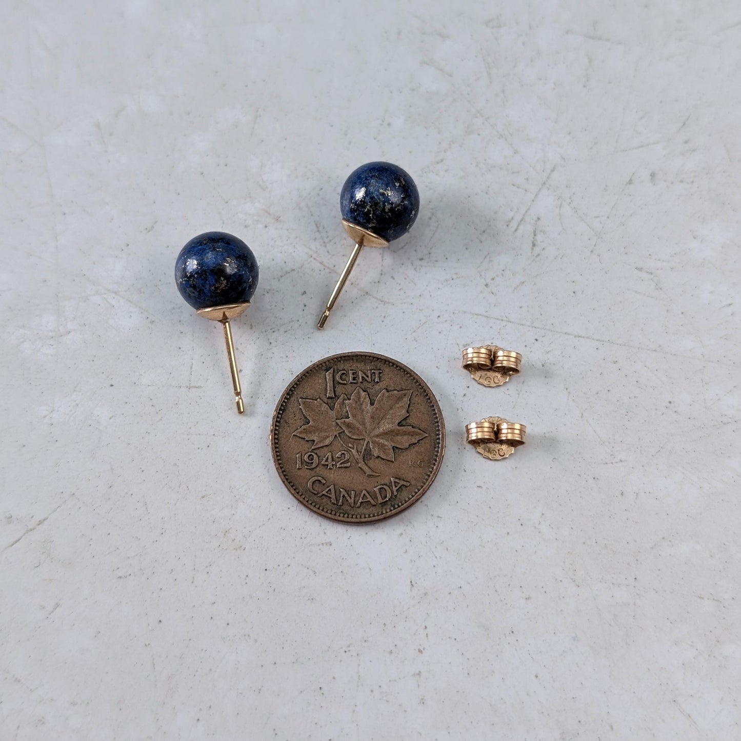 Estate 14k Yellow Gold Lapis Lazuli Ball Stud Earrings