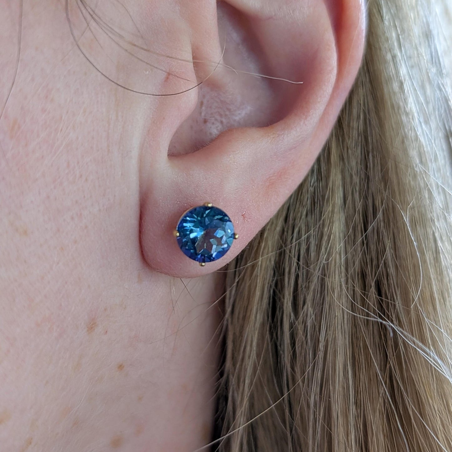 Estate 14k Yellow Gold Blue Mystic Topaz Studs