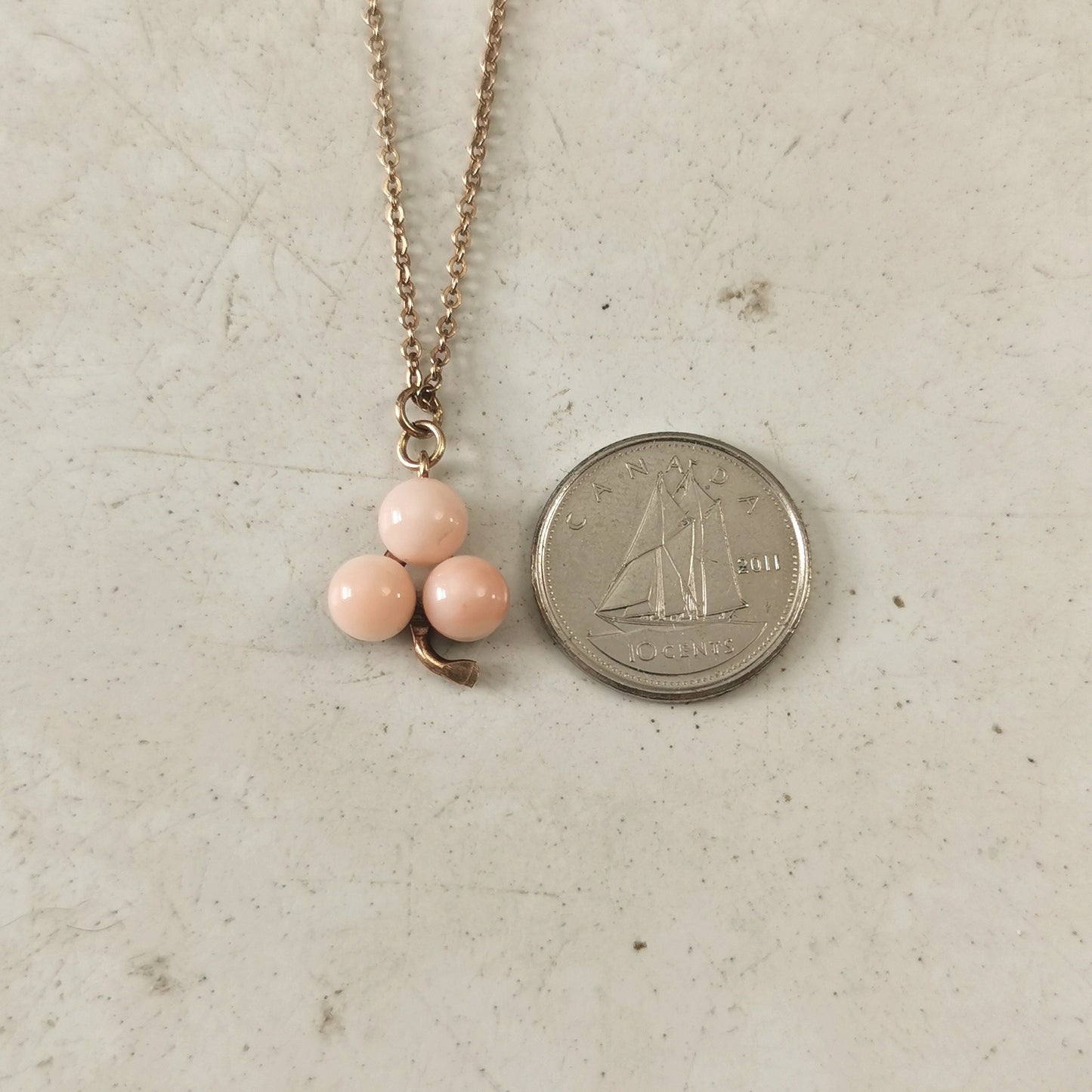 Early Krementz 12k Gold Filled Genuine Coral Trefoil Pendant Necklace