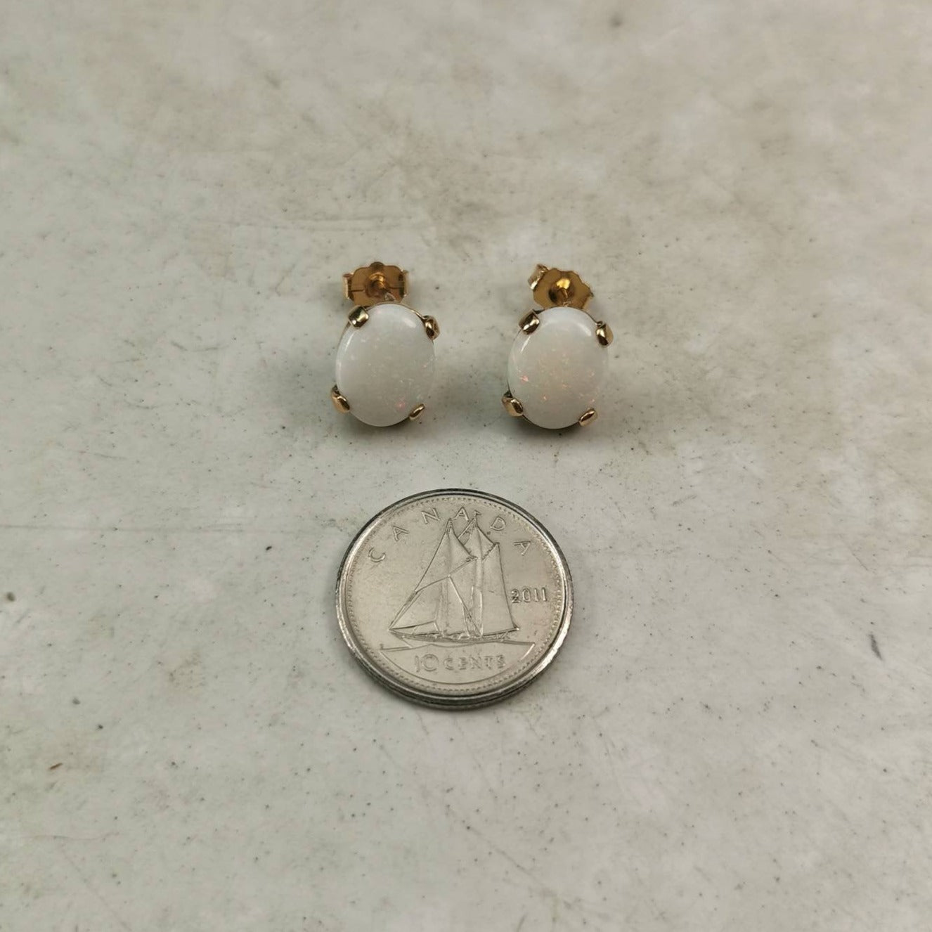 Estate 14k Yellow Gold Large Genuine Opal Studs