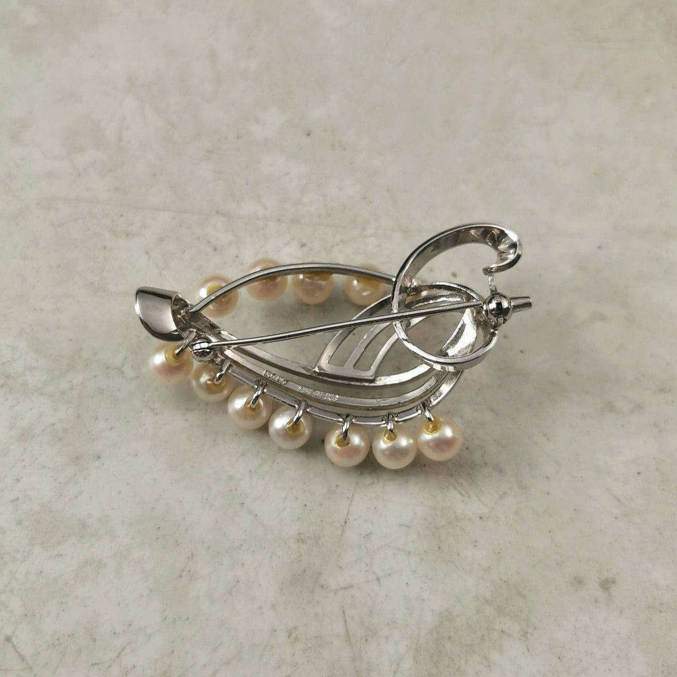 Vintage Mid-century Avon Sterling Silver Cultured Pearl Brooch