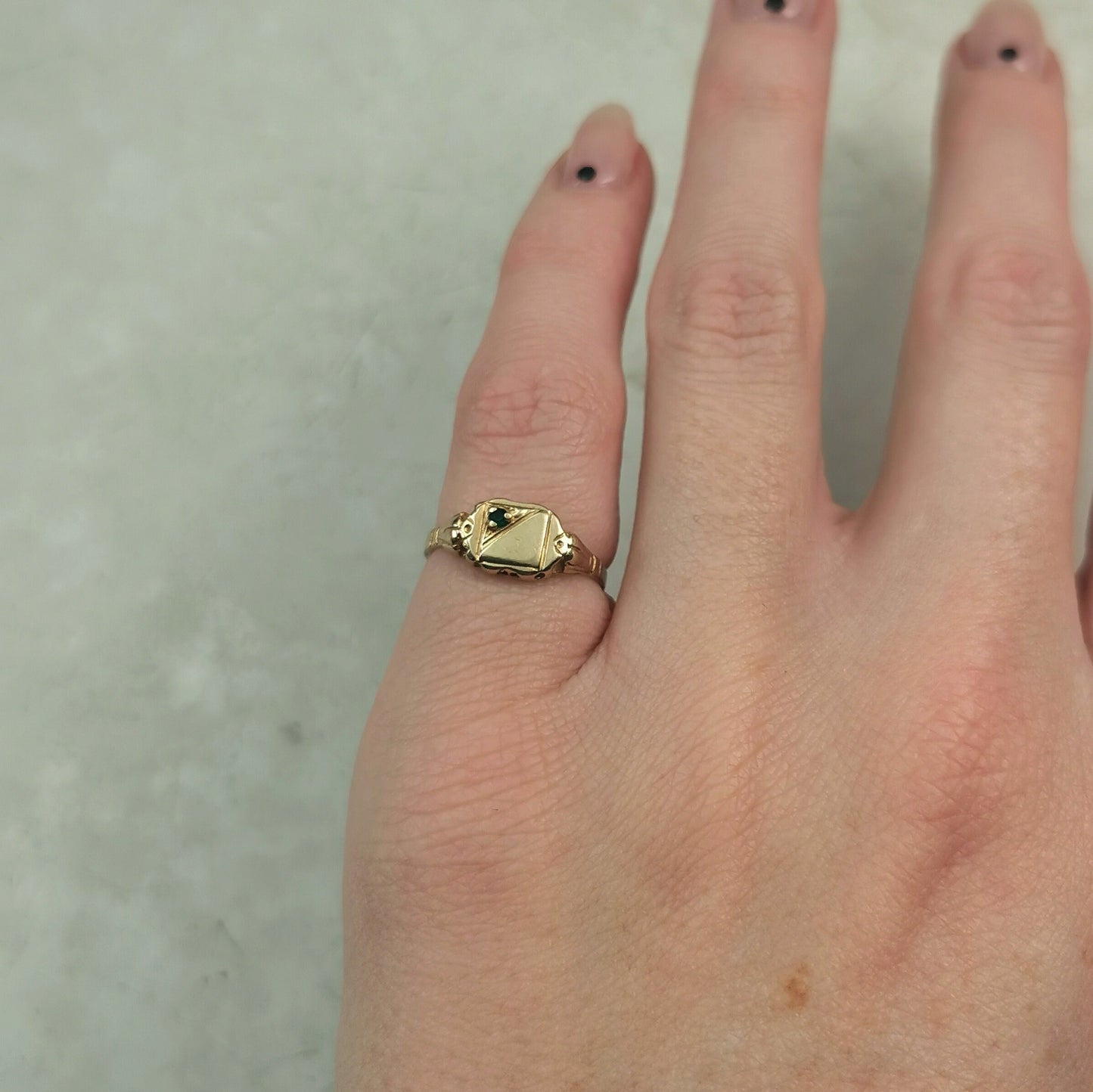 Retro 1950's 10k Yellow Gold Blank Signet Ring with Paste Emerald