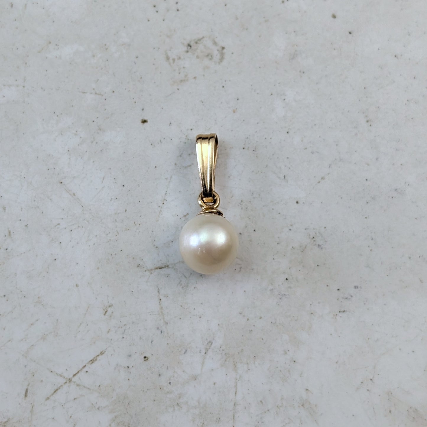 14K Yellow Gold Cultured Pearl Pendant