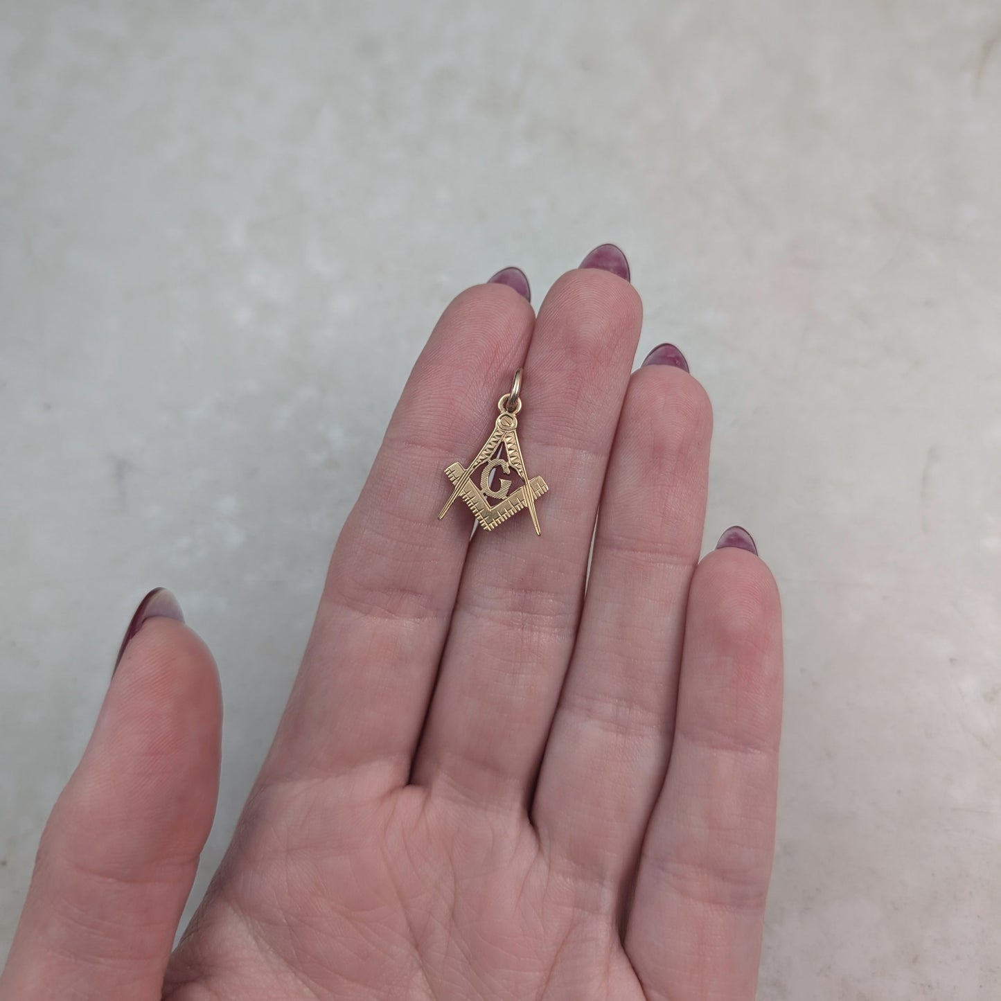 Vintage 10k Yellow Gold Masonic Pendant - Free Masons Charm