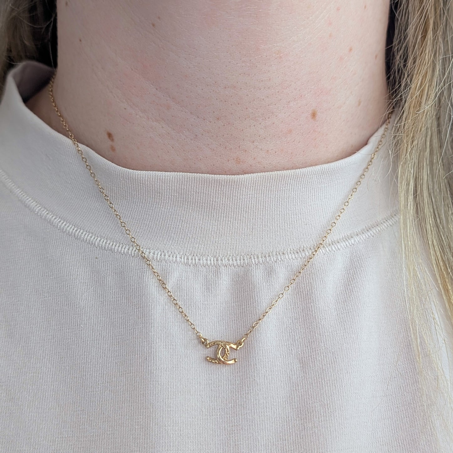 Vintage 14k Yellow Gold Double Horseshoe Necklace