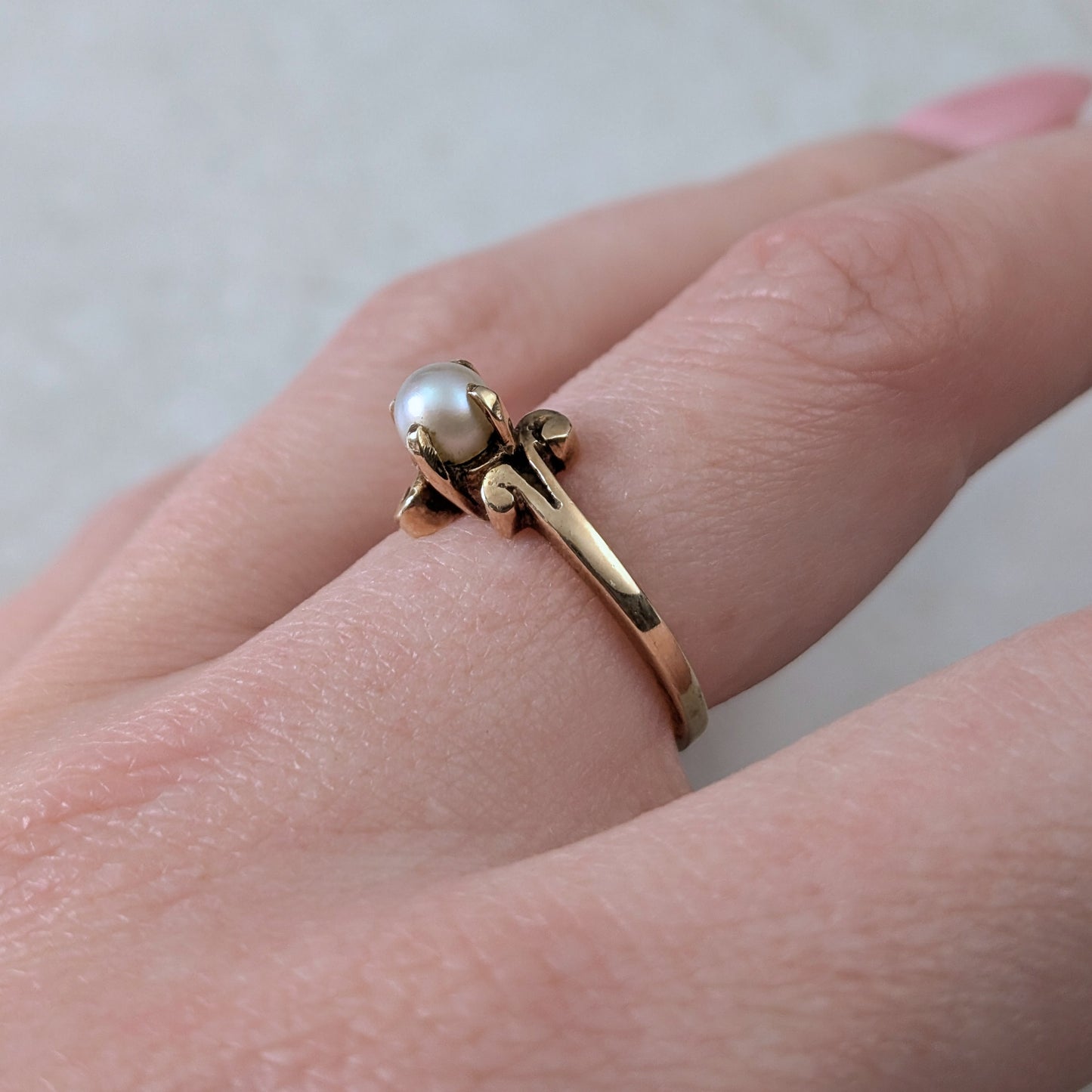 Vintage 10k Yellow Gold Pearl Solitaire Ring