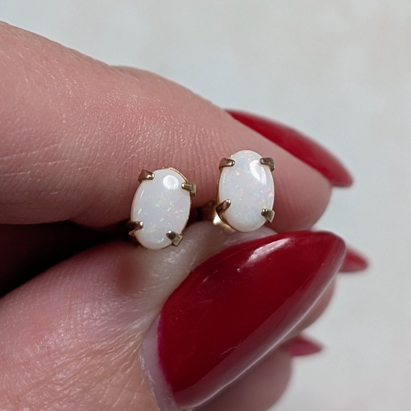 Vintage 10K Yellow Gold Small Opal studs