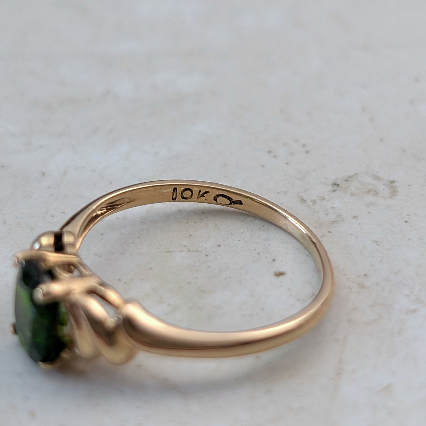 10k Yellow Gold Diopside Ring